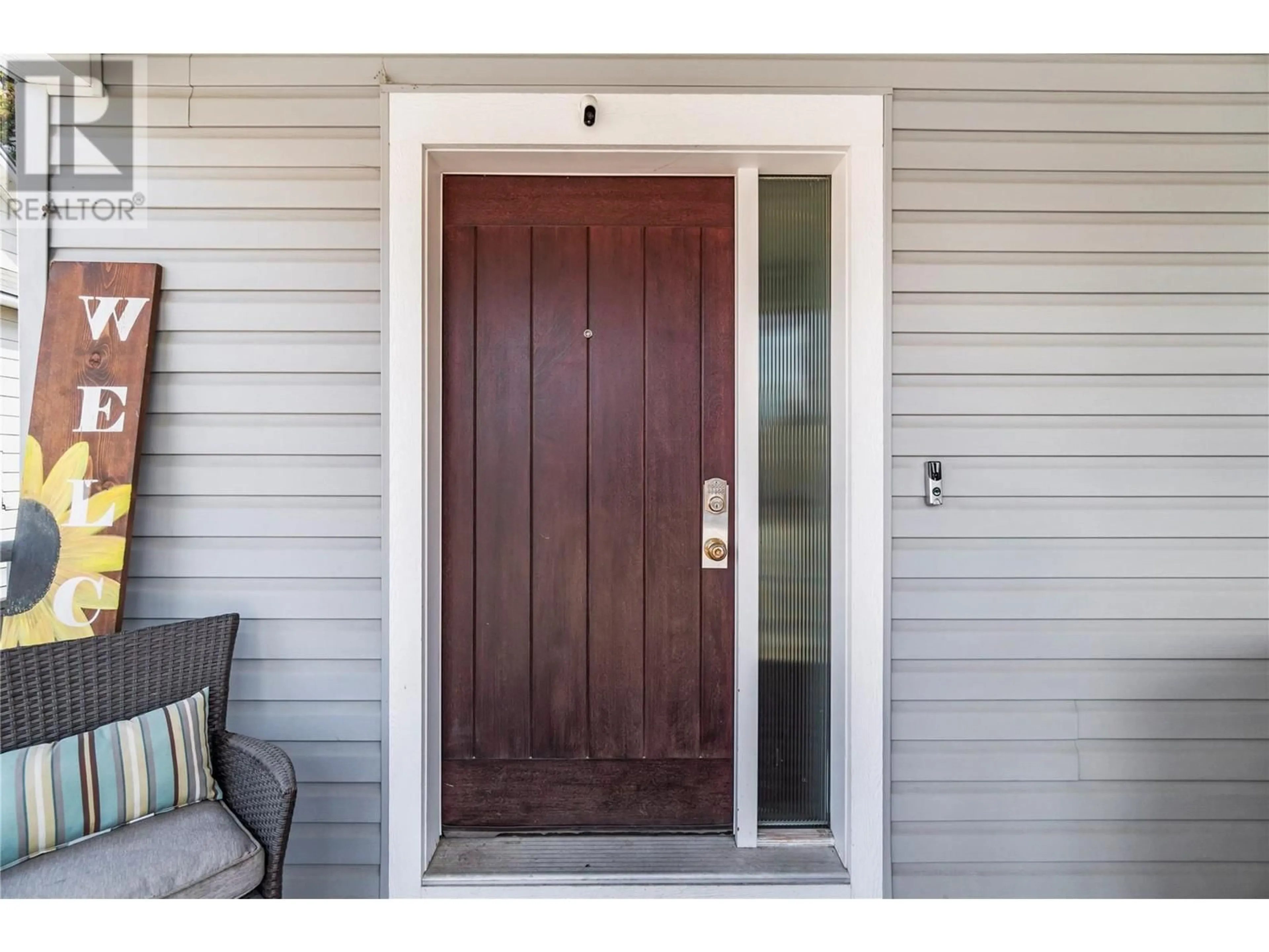 Indoor entryway for 4607 C 20 STREET, Vernon British Columbia V1T4E6