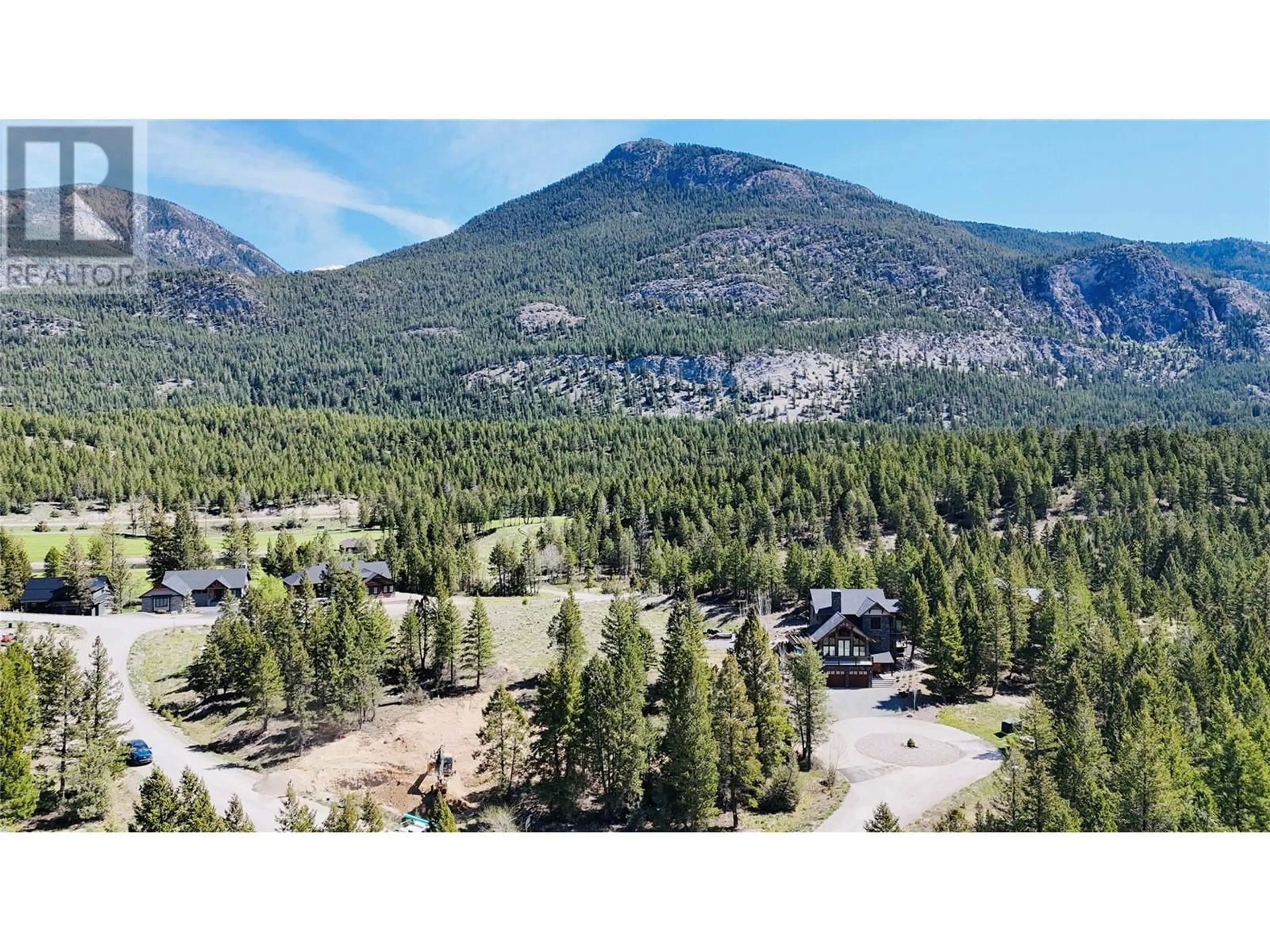 A pic from outside/outdoor area/front of a property/back of a property/a pic from drone, mountain view for 5072 BERLAND BEND, Windermere British Columbia V0A1K3