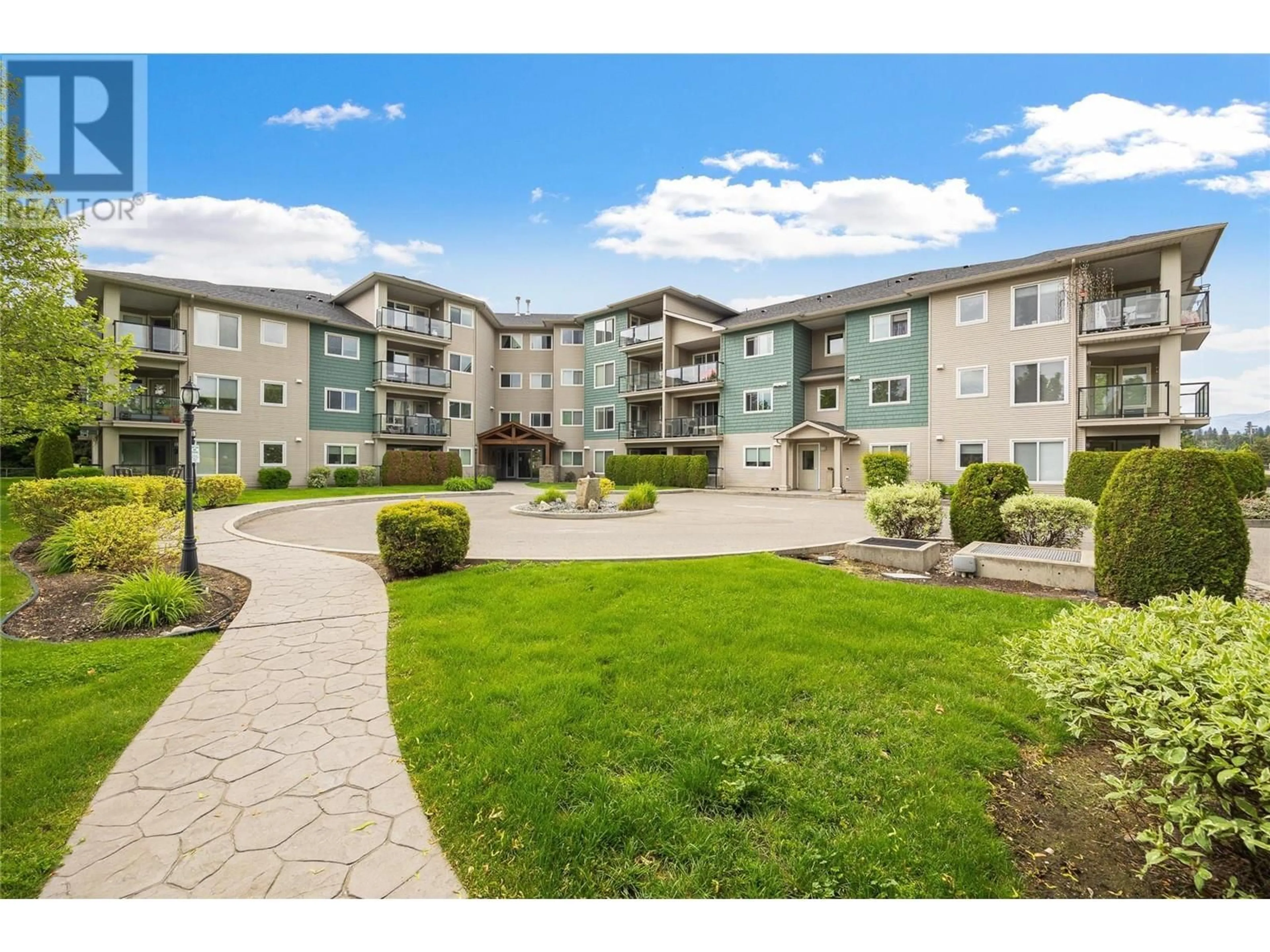 Patio, unknown for 311 - 135 ZIPRICK ROAD, Kelowna British Columbia V1X8B2