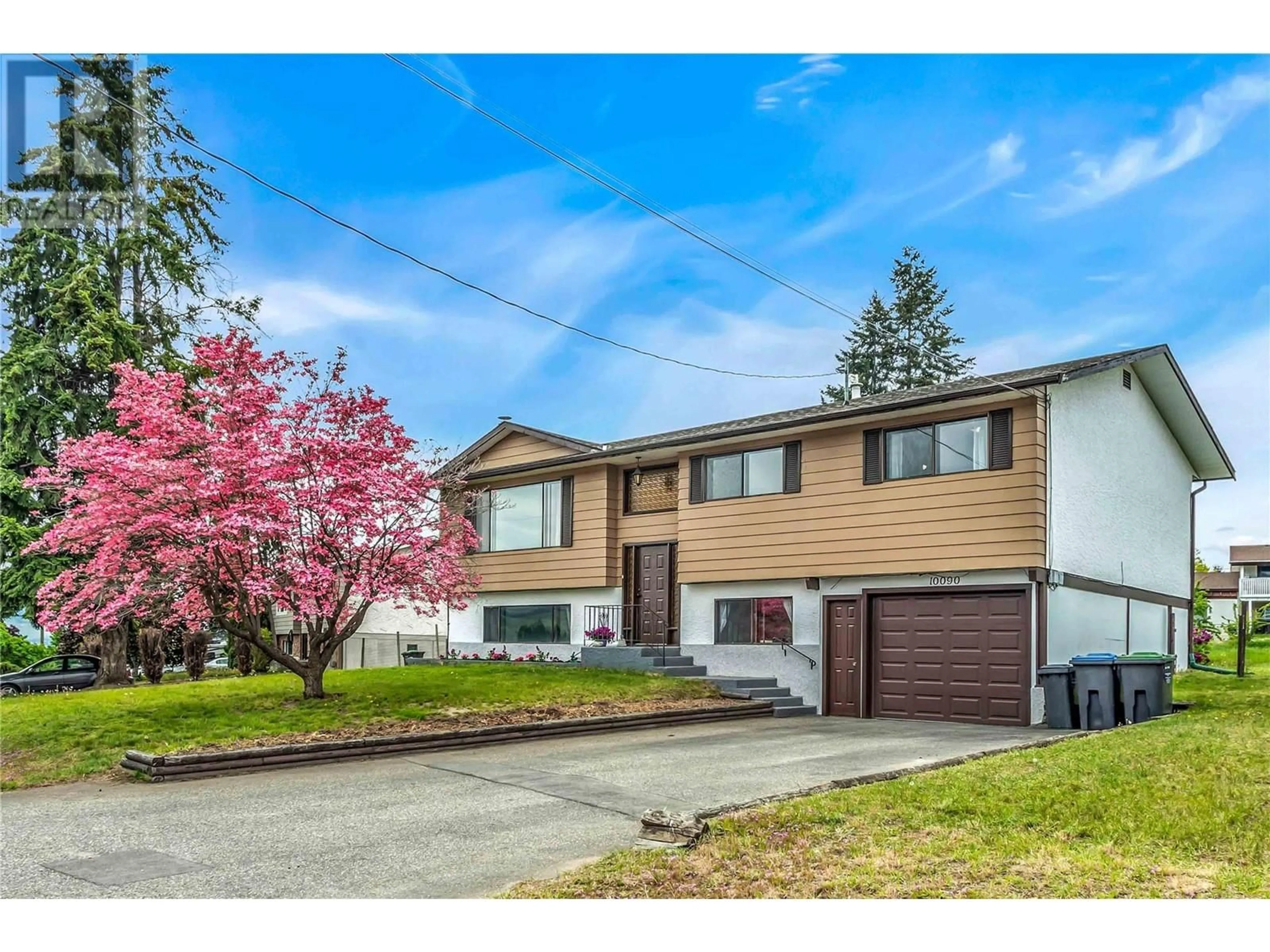Home with vinyl exterior material, street for 10090 KEL VERN CRESCENT, Lake Country British Columbia V4V1L3