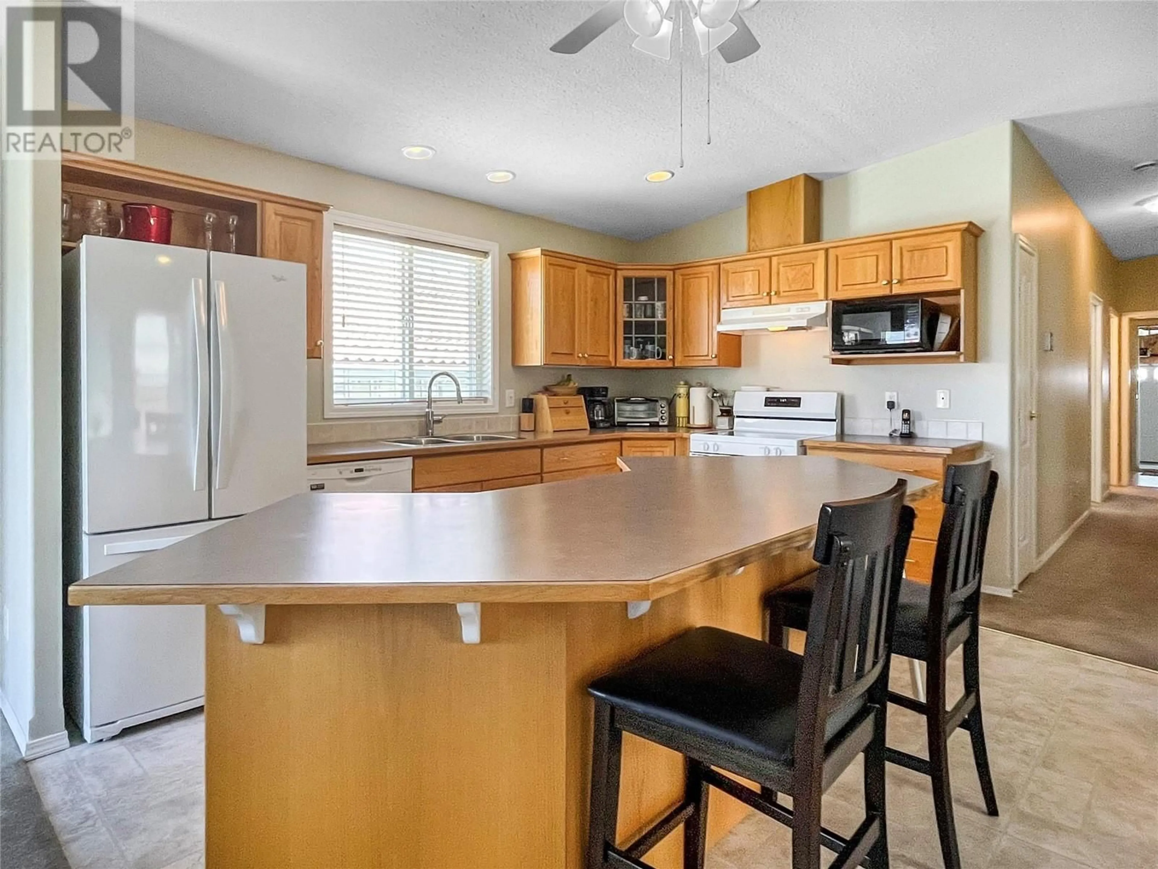 Open concept kitchen, unknown for 52 - 9400 115TH STREET, Osoyoos British Columbia V0H1V5