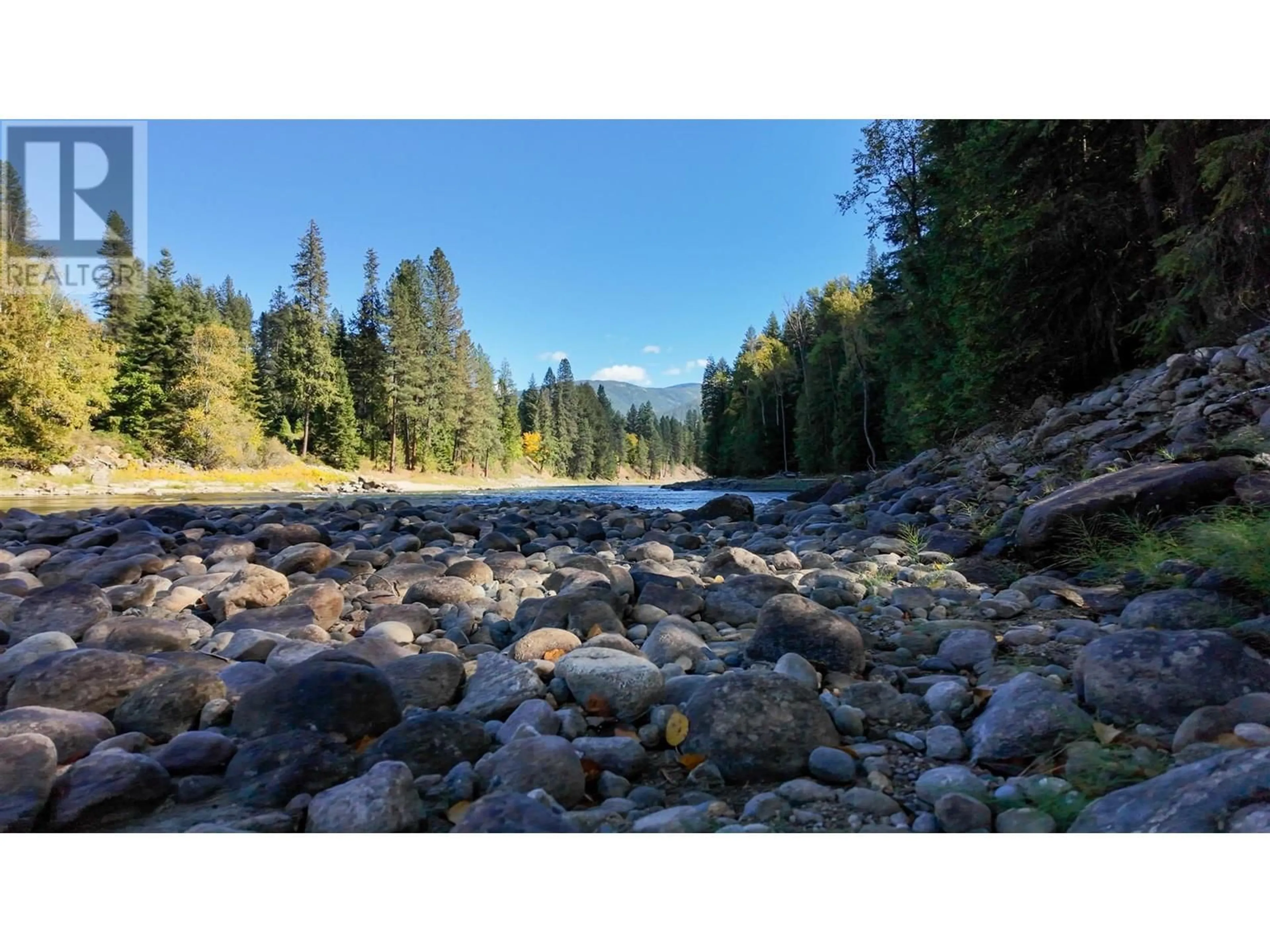 Blurry image for 3751 WESTWIND ROAD, Krestova British Columbia V0G1H2
