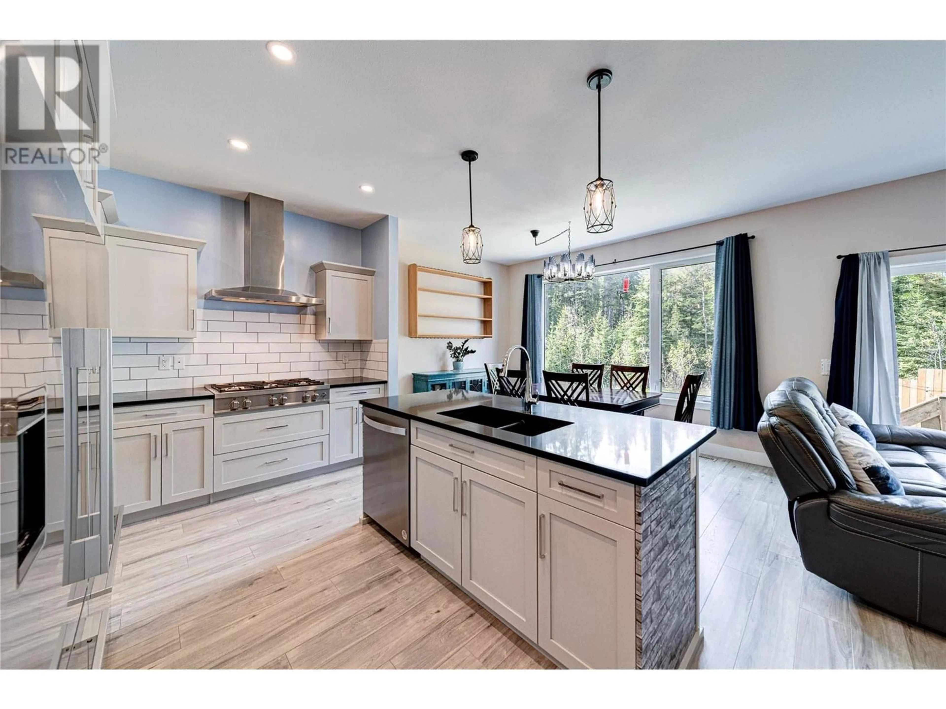 Open concept kitchen, unknown for 1317 CHERRYWOOD BOULEVARD, Sparwood British Columbia V0B2G2