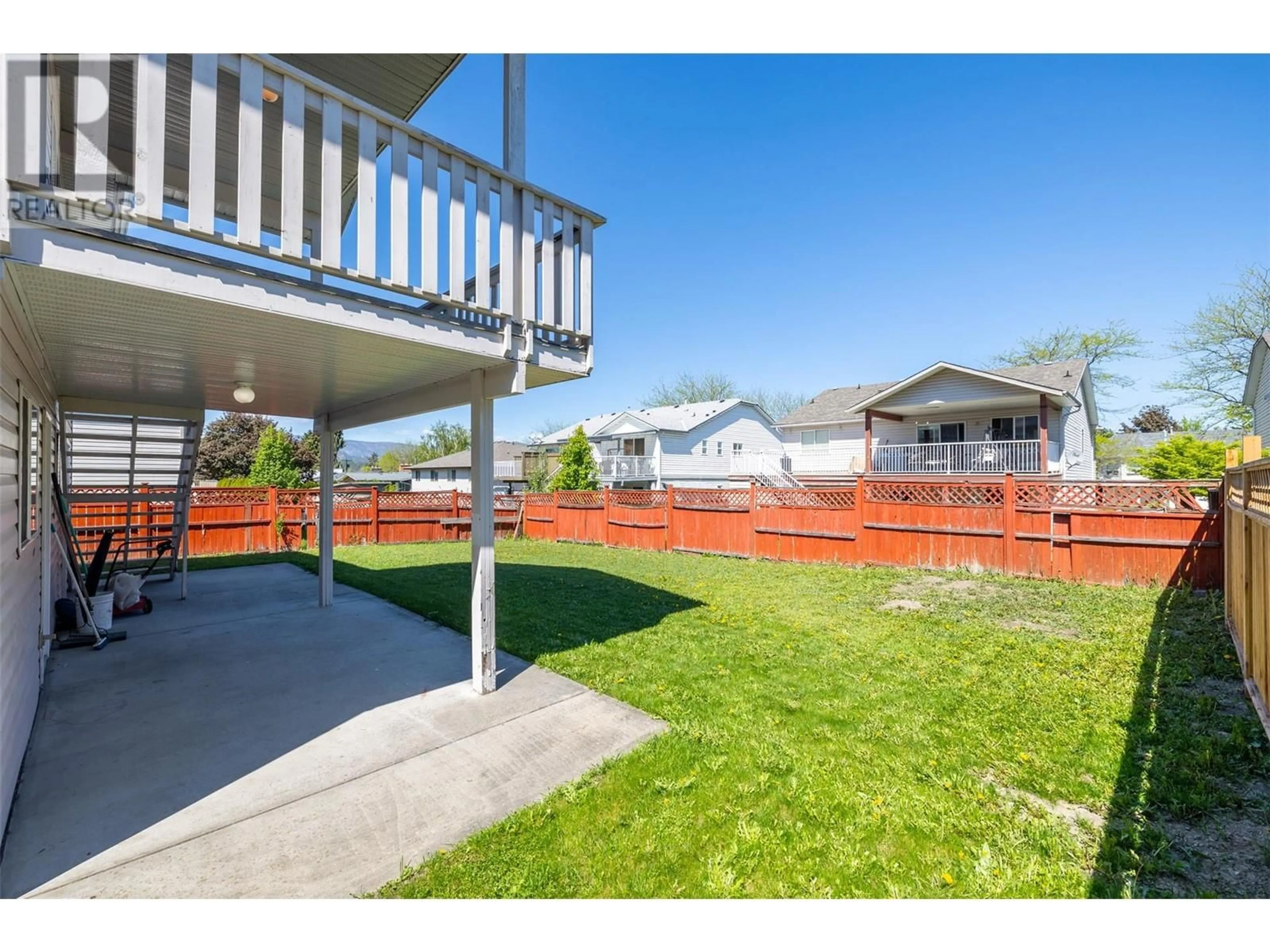 Patio, street for 412 MCLENNAN CRESCENT, Kelowna British Columbia V1X7M9