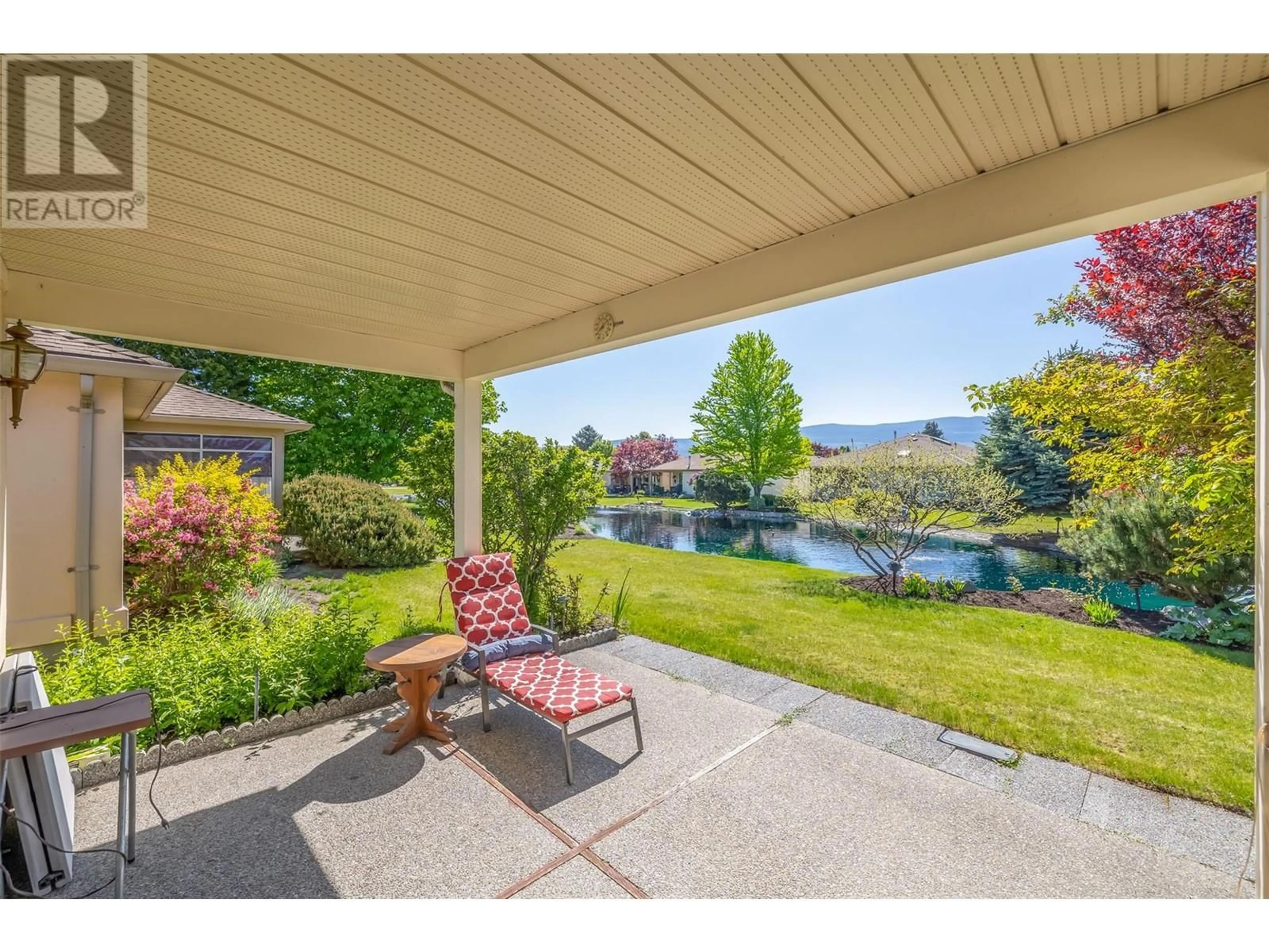 Patio, water/lake/river/ocean view for 9 - 1201 CAMERON AVENUE, Kelowna British Columbia V1W3R7