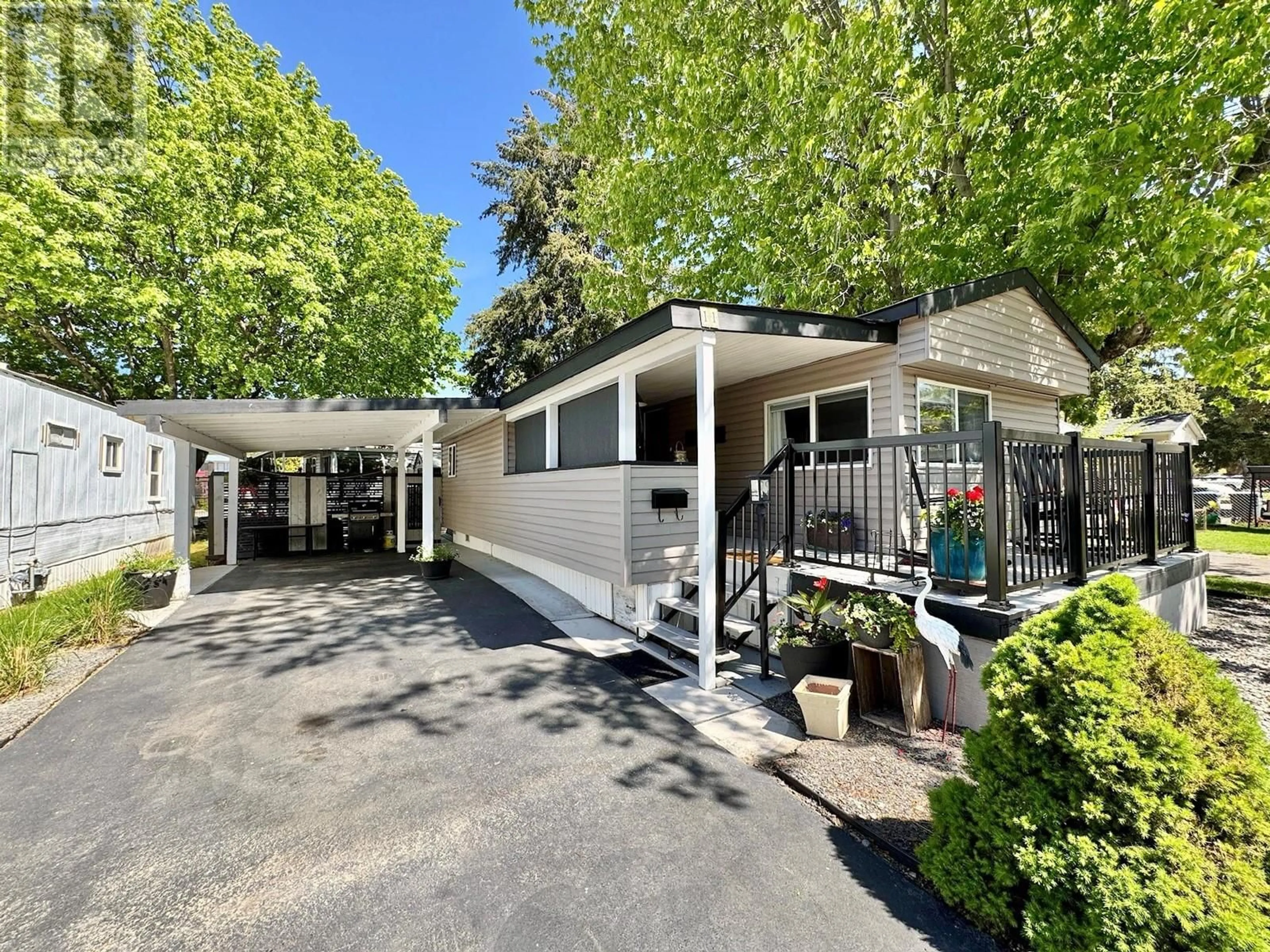 Unknown for 11 - 197 DAUPHIN AVENUE, Penticton British Columbia V2A3S3