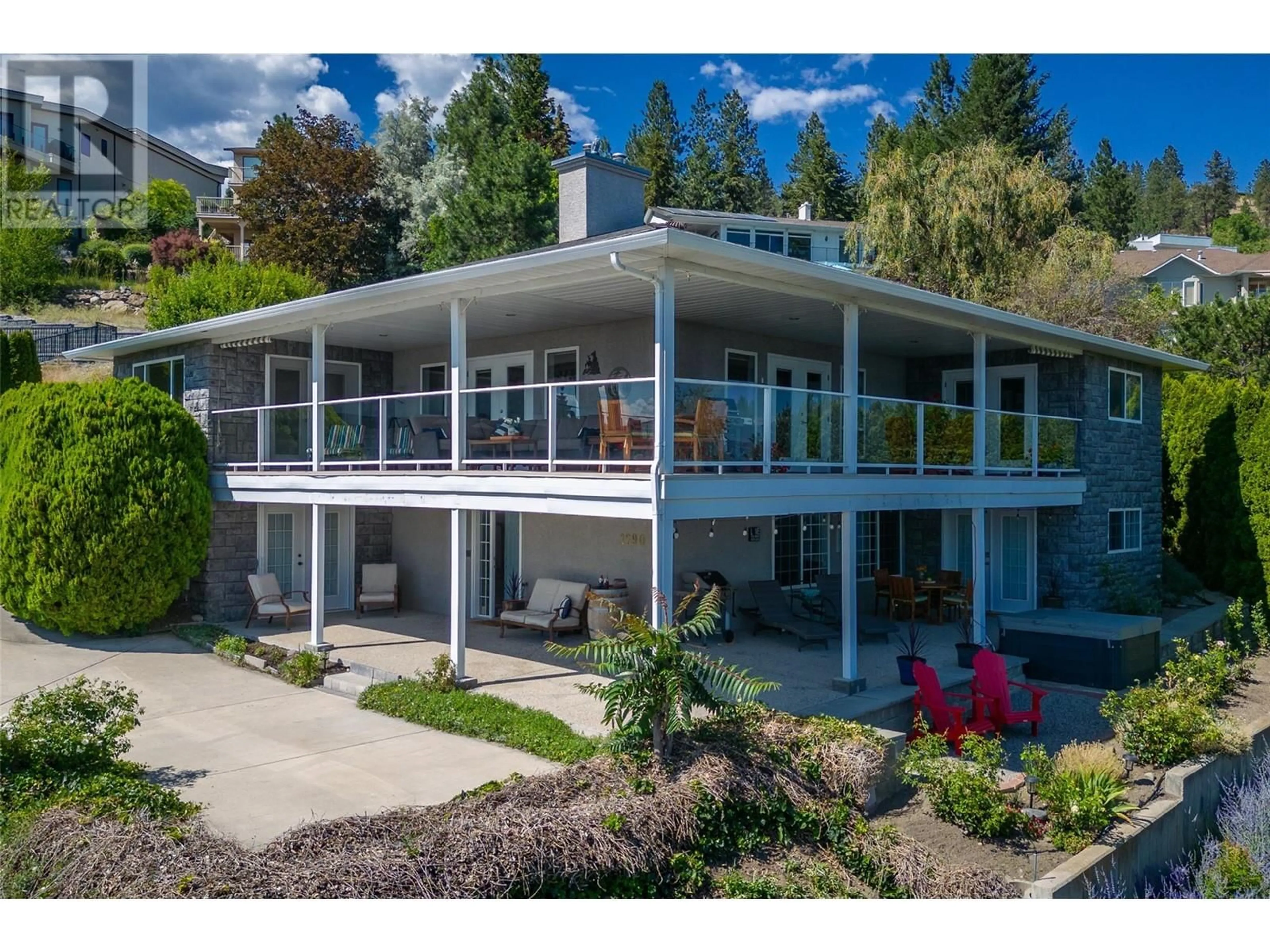 Home with vinyl exterior material, water/lake/river/ocean view for 1290 MENU ROAD, West Kelowna British Columbia V1Z3K2