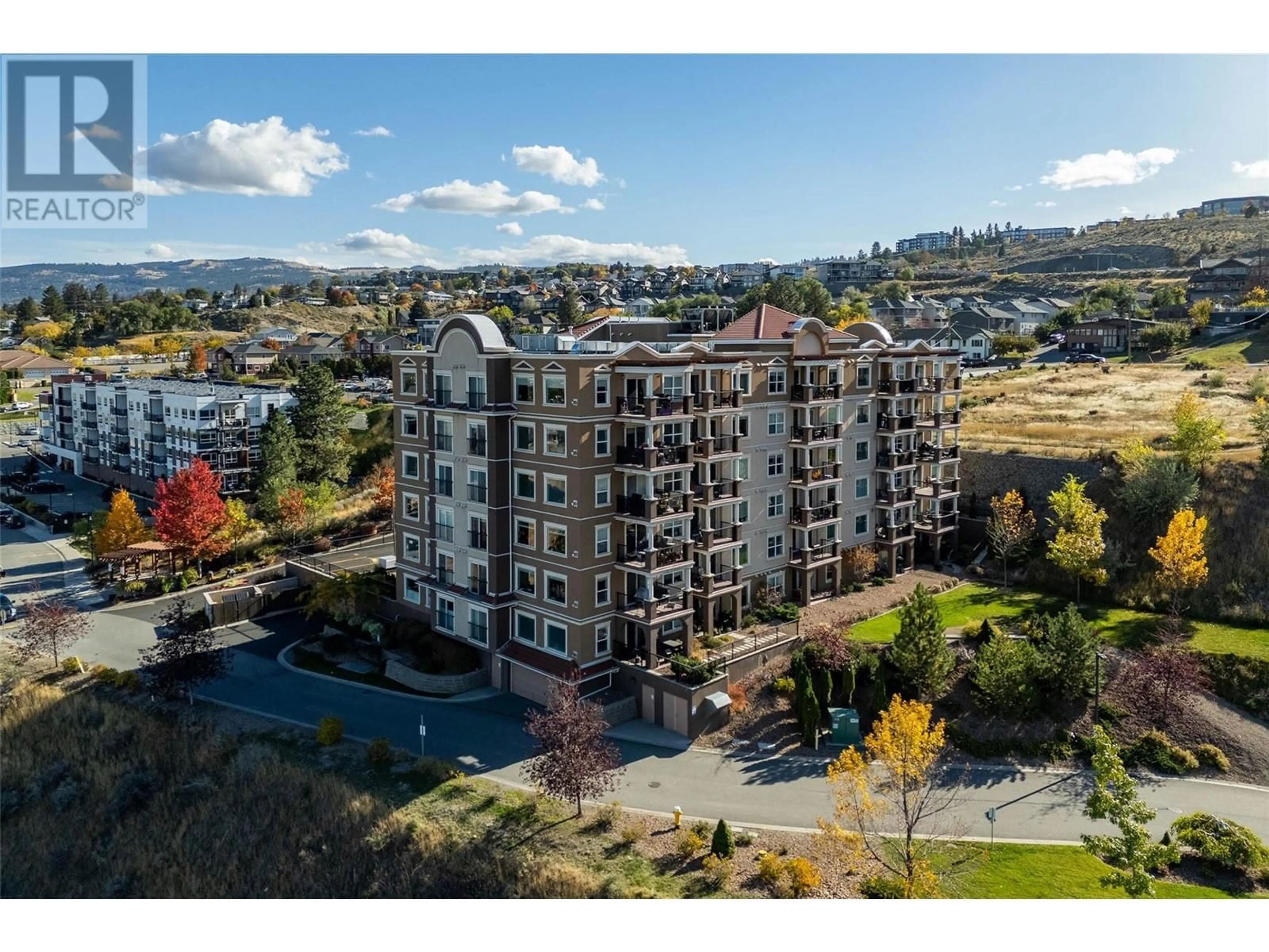 A pic from outside/outdoor area/front of a property/back of a property/a pic from drone, unknown for 307 - 975 VICTORIA  W STREET, Kamloops British Columbia V2C0C2