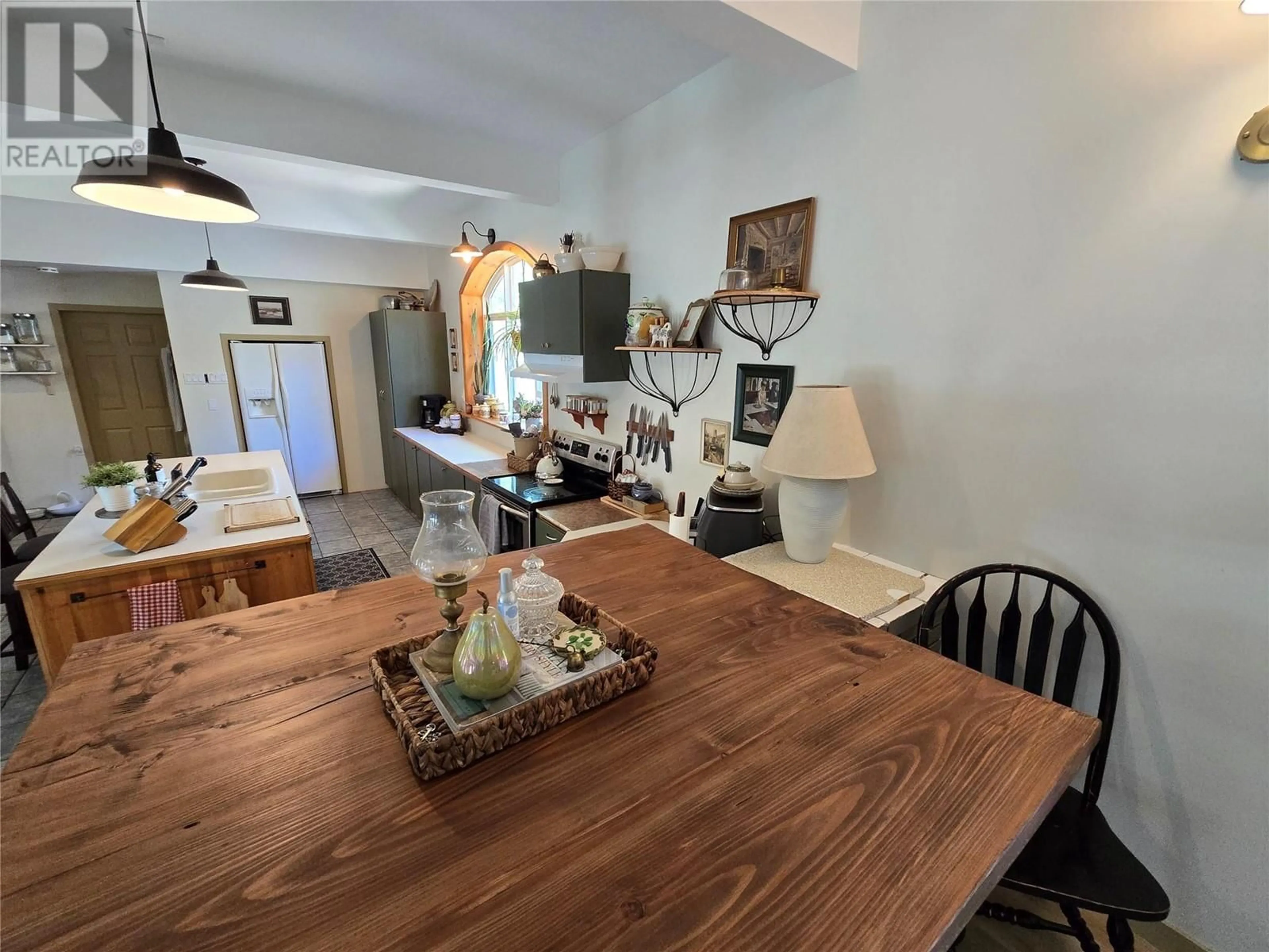 Dining room, unknown for 643 KENNEDY ROAD, Clearwater British Columbia V0E1N1