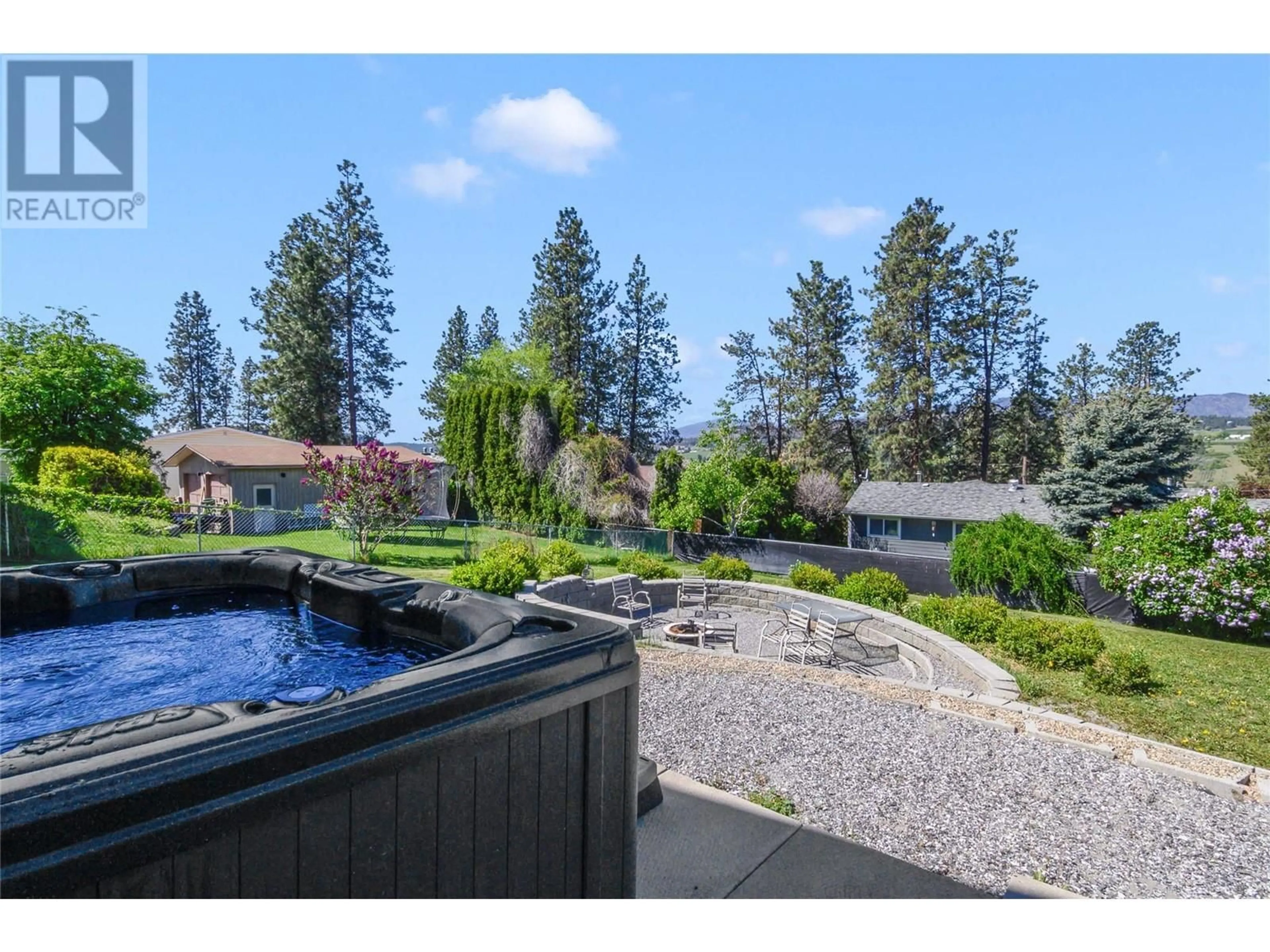 A pic from outside/outdoor area/front of a property/back of a property/a pic from drone, water/lake/river/ocean view for 10580 TERESA ROAD, Lake Country British Columbia V4V1V1