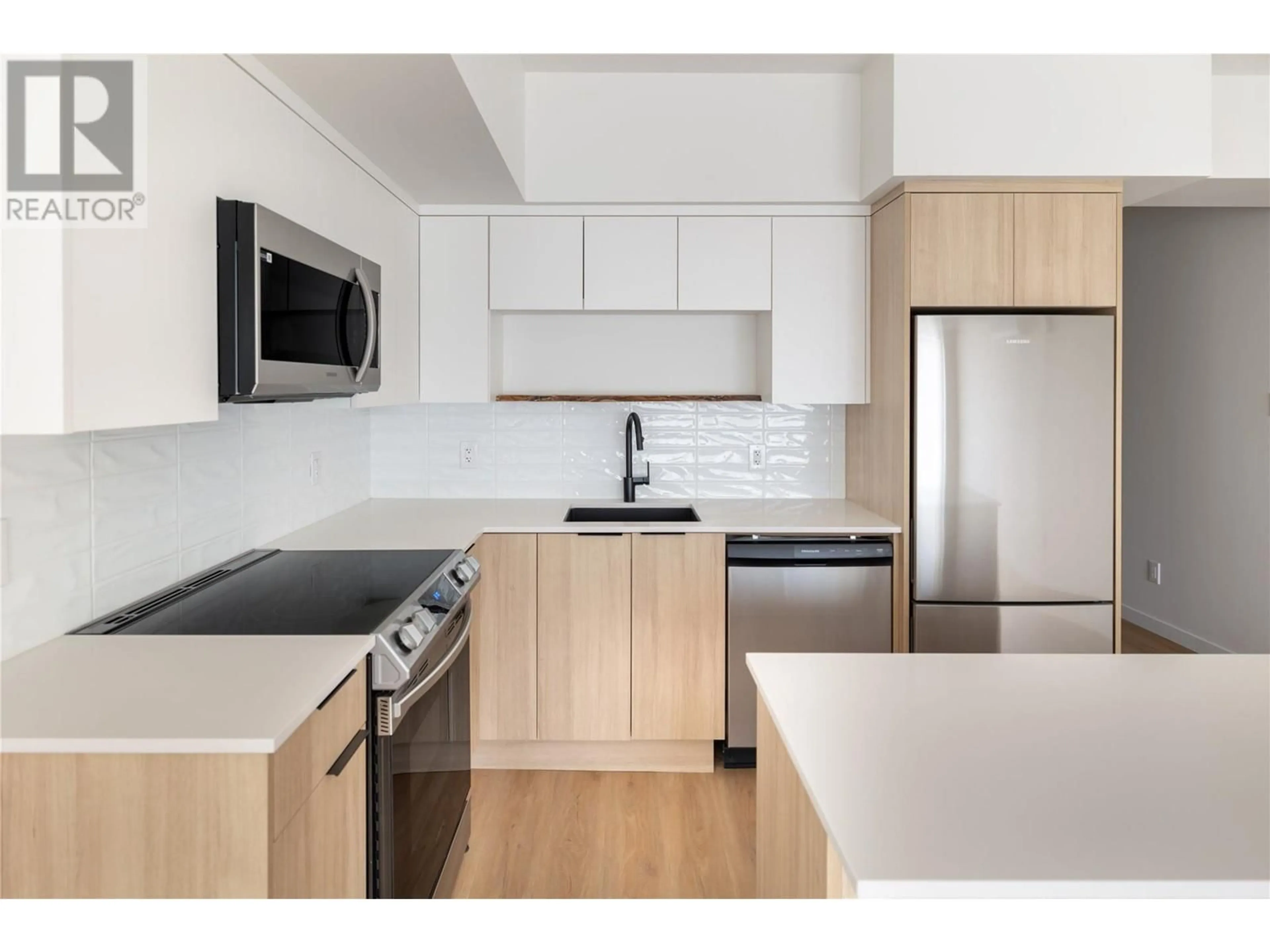 Standard kitchen, unknown for 415 - 604 CAWSTON AVENUE, Kelowna British Columbia V1Y6Z4