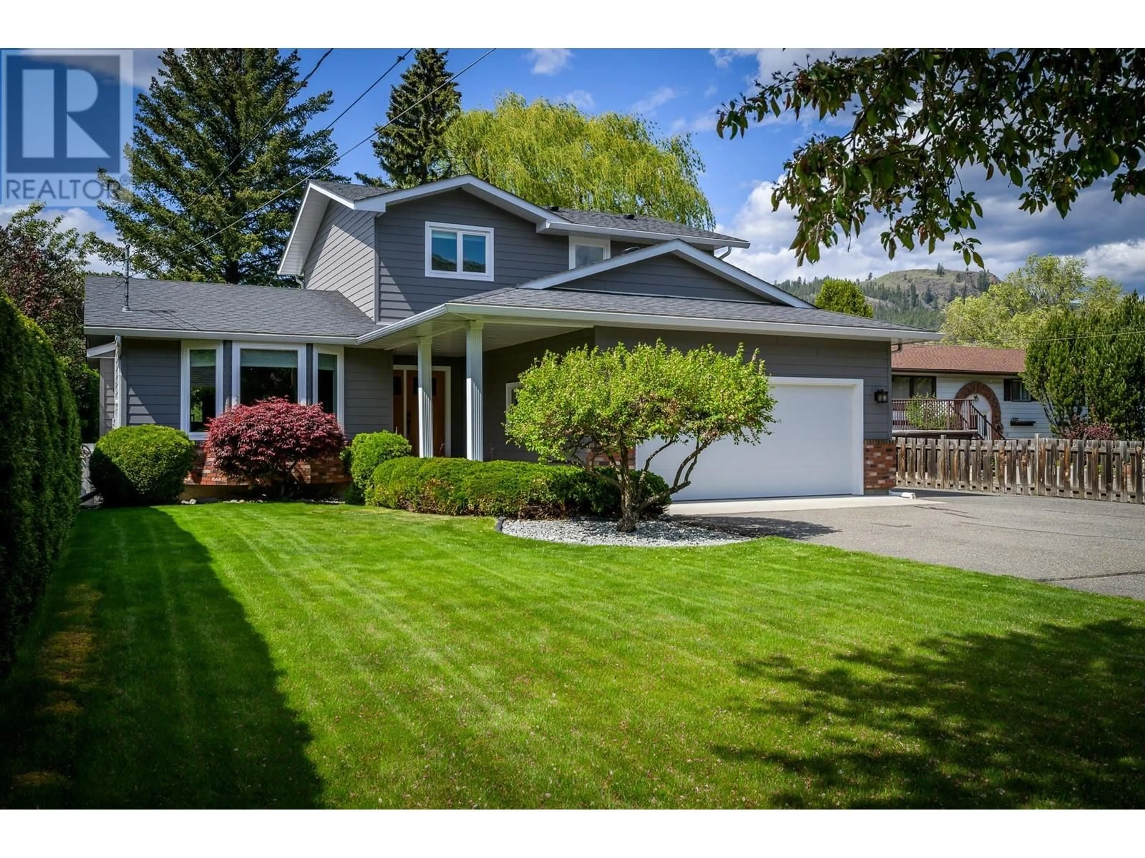 Home with vinyl exterior material, street for 4079 DAVIE ROAD, Kamloops British Columbia V2H1K8
