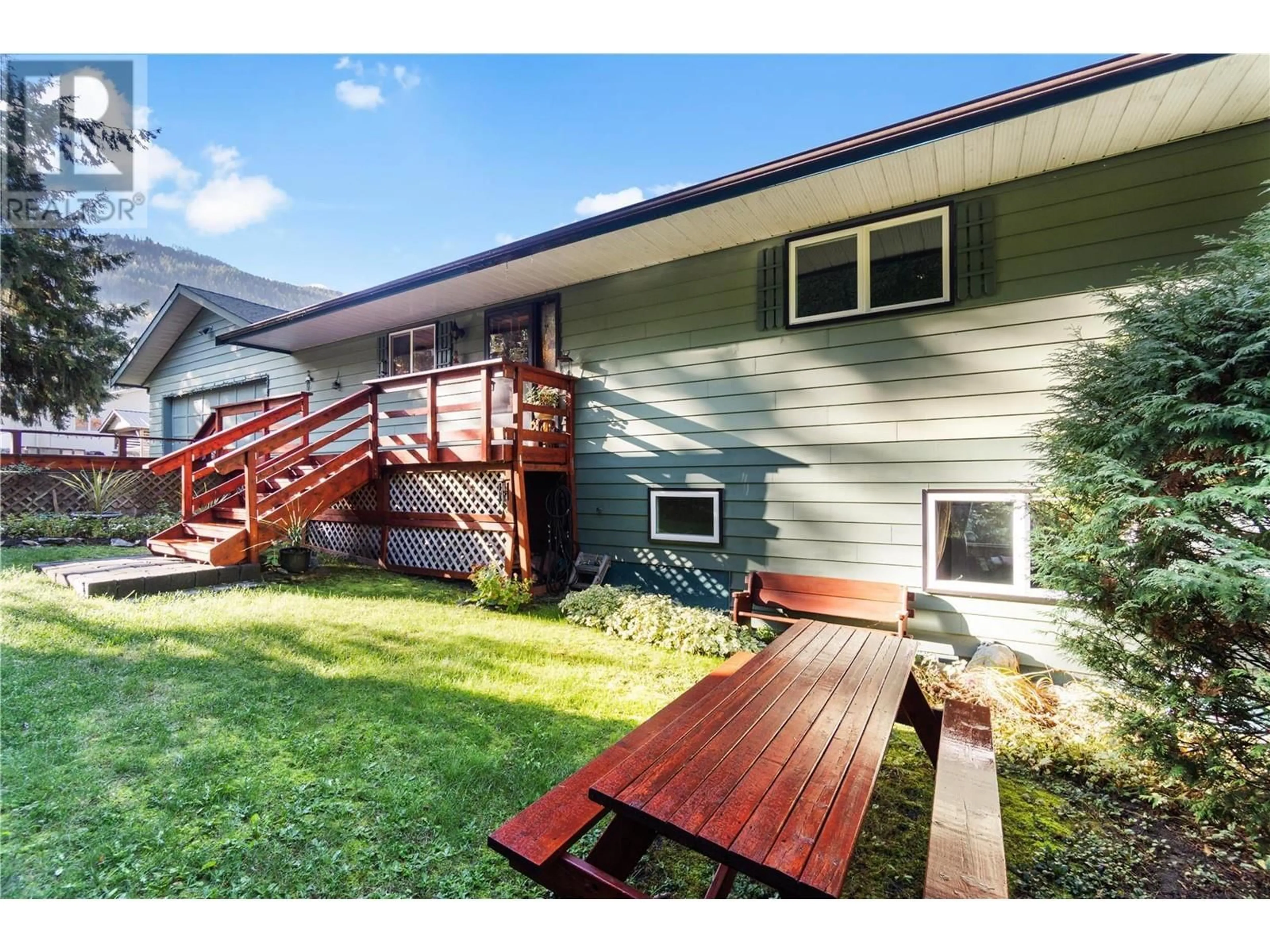 Home with vinyl exterior material, unknown for 4047 TORRY ROAD, Eagle Bay British Columbia V0E1T0
