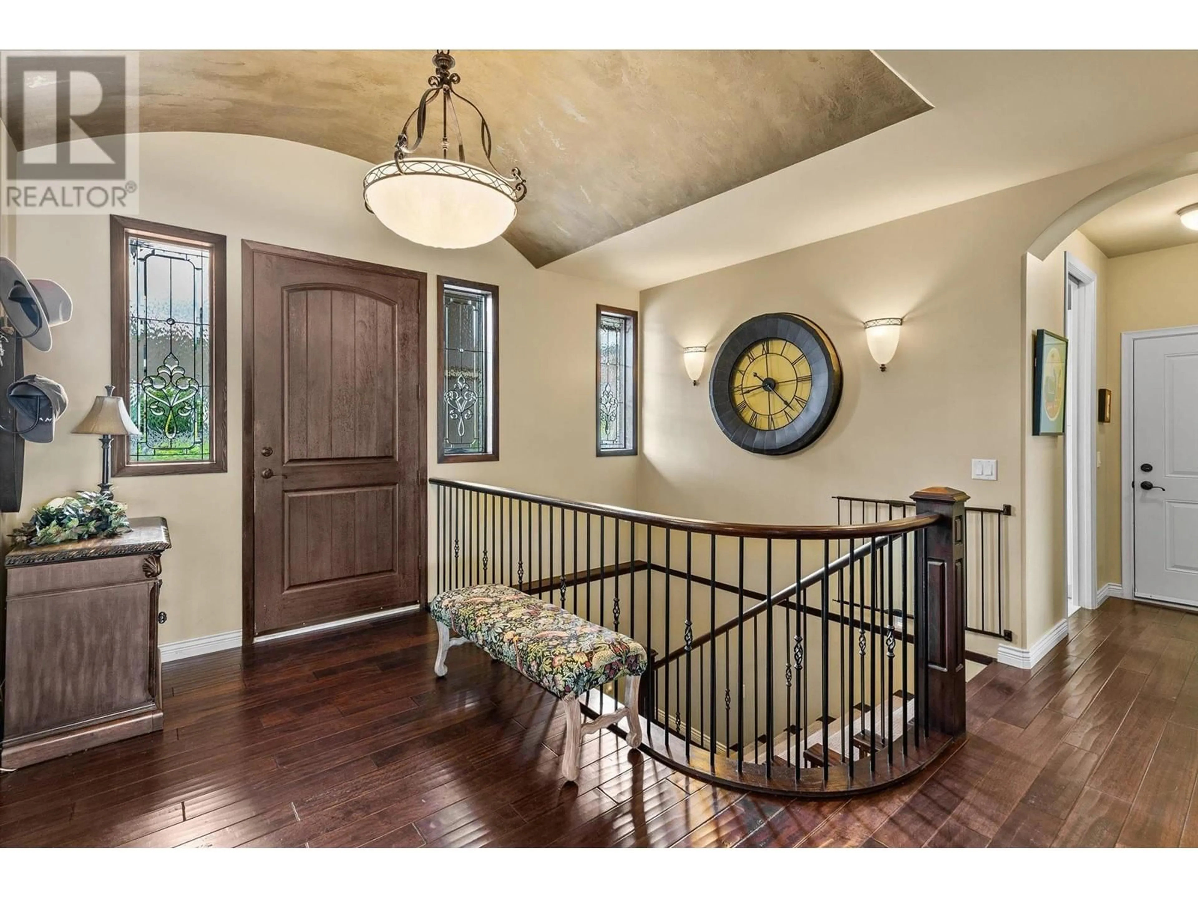 Indoor entryway for 3935 HARDING ROAD, West Kelowna British Columbia V4T2J9