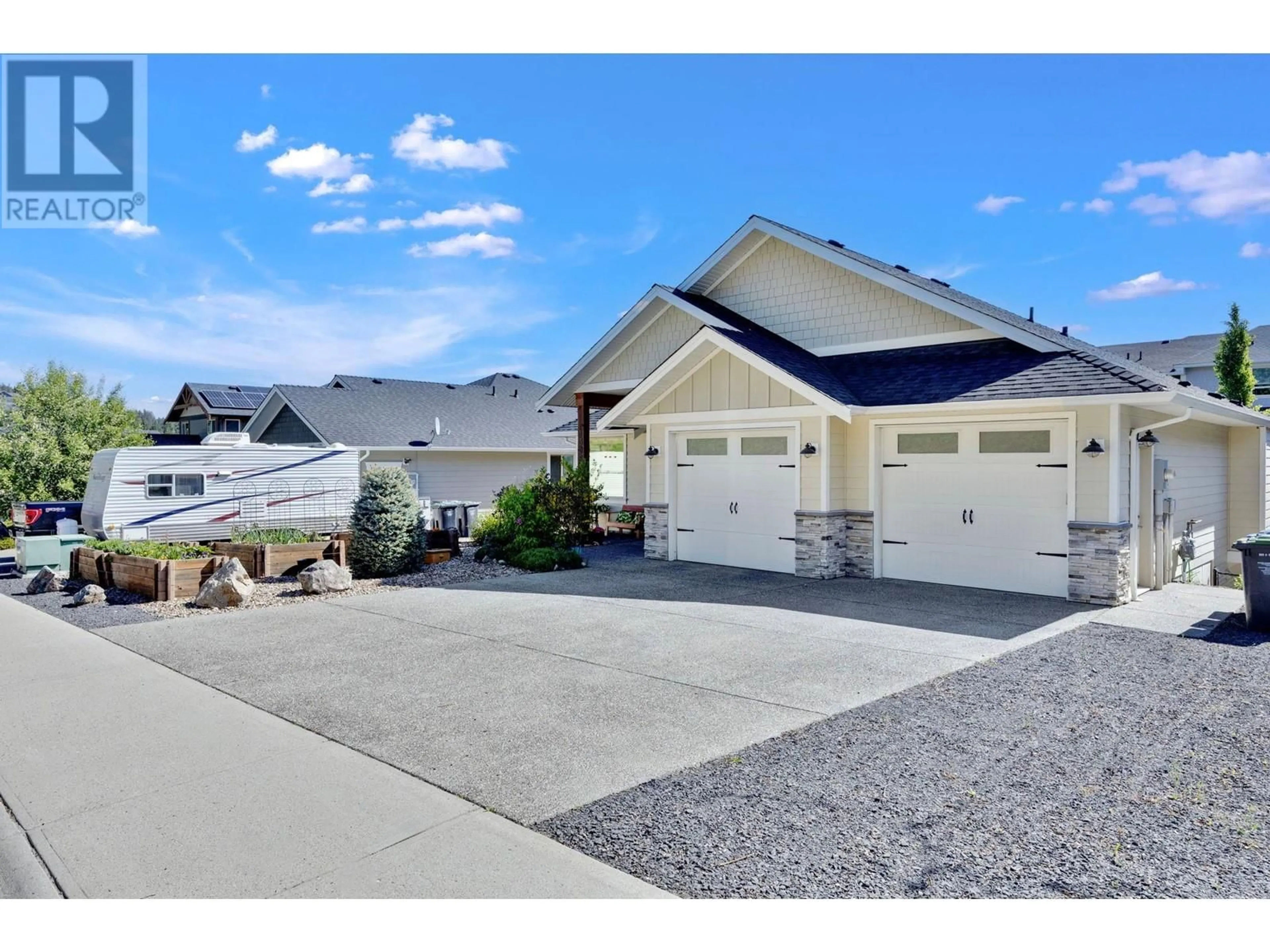 Home with vinyl exterior material, street for 13053 SHORELINE DRIVE, Lake Country British Columbia V4V2N8