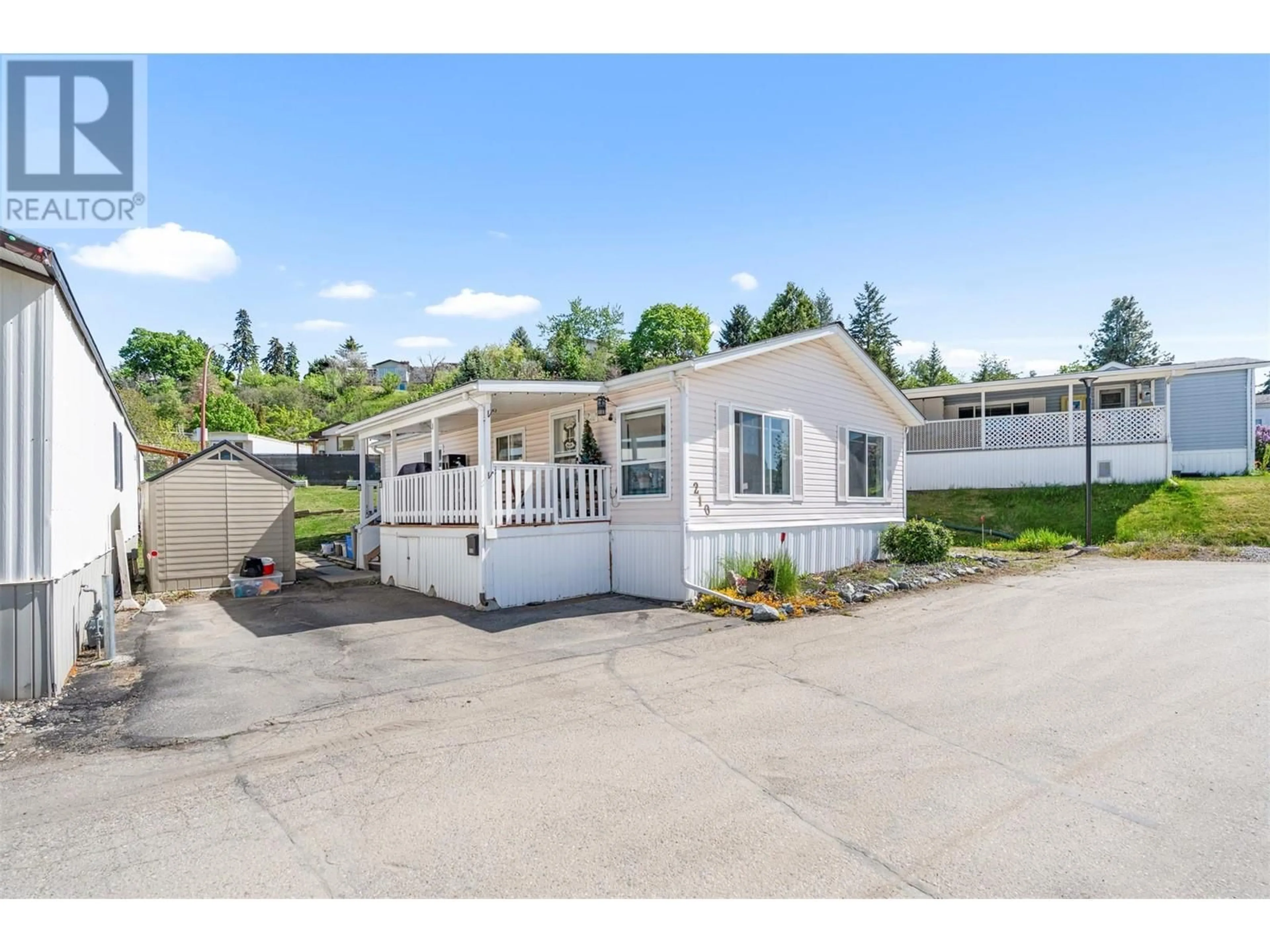 Home with vinyl exterior material, unknown for 210 - 15401 KALAMALKA LAKE ROAD, Coldstream British Columbia V1B1Z3