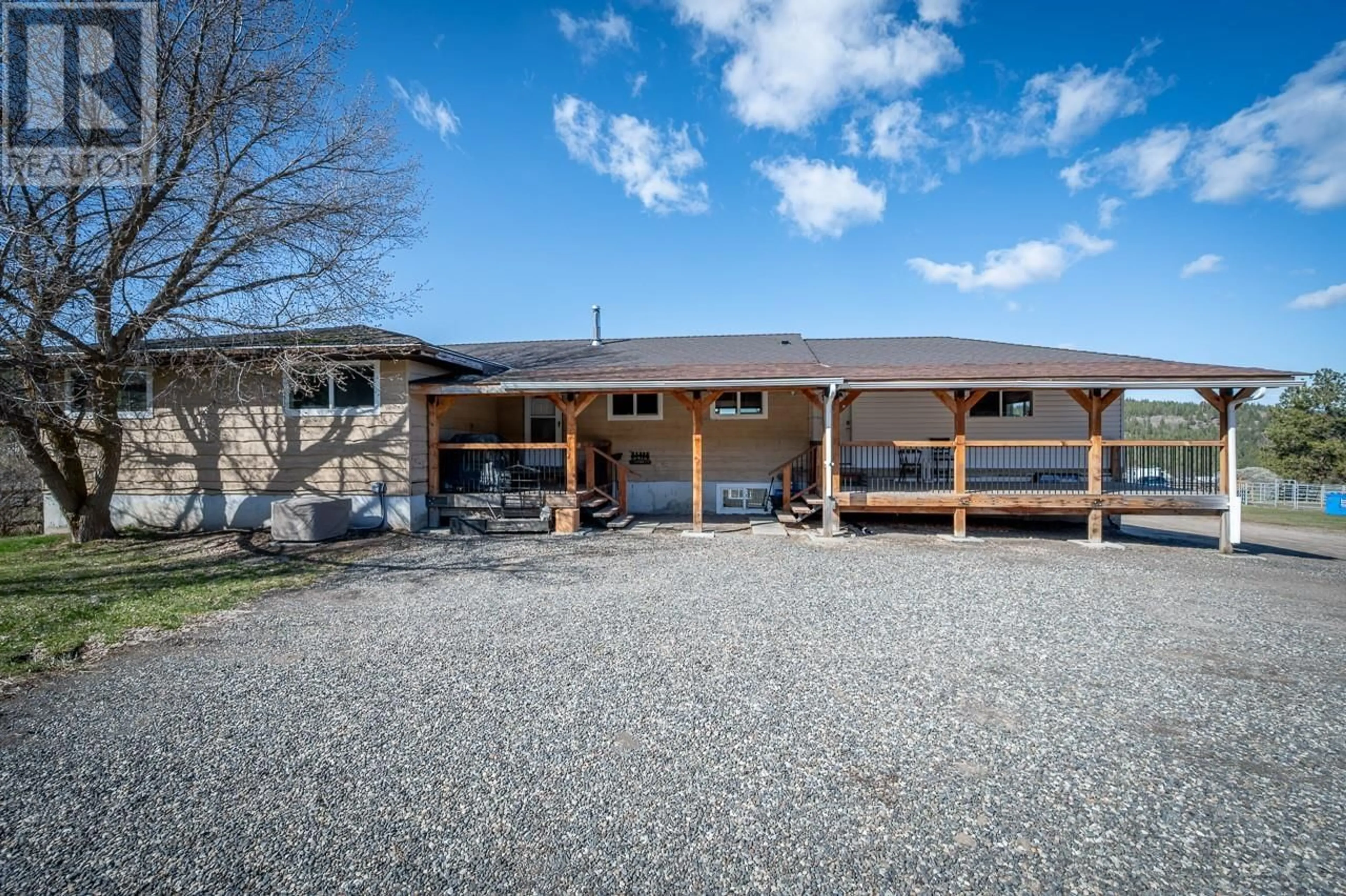 A pic from outside/outdoor area/front of a property/back of a property/a pic from drone, unknown for 3509 GARRETT ROAD, Monte Lake British Columbia V2C6Y3