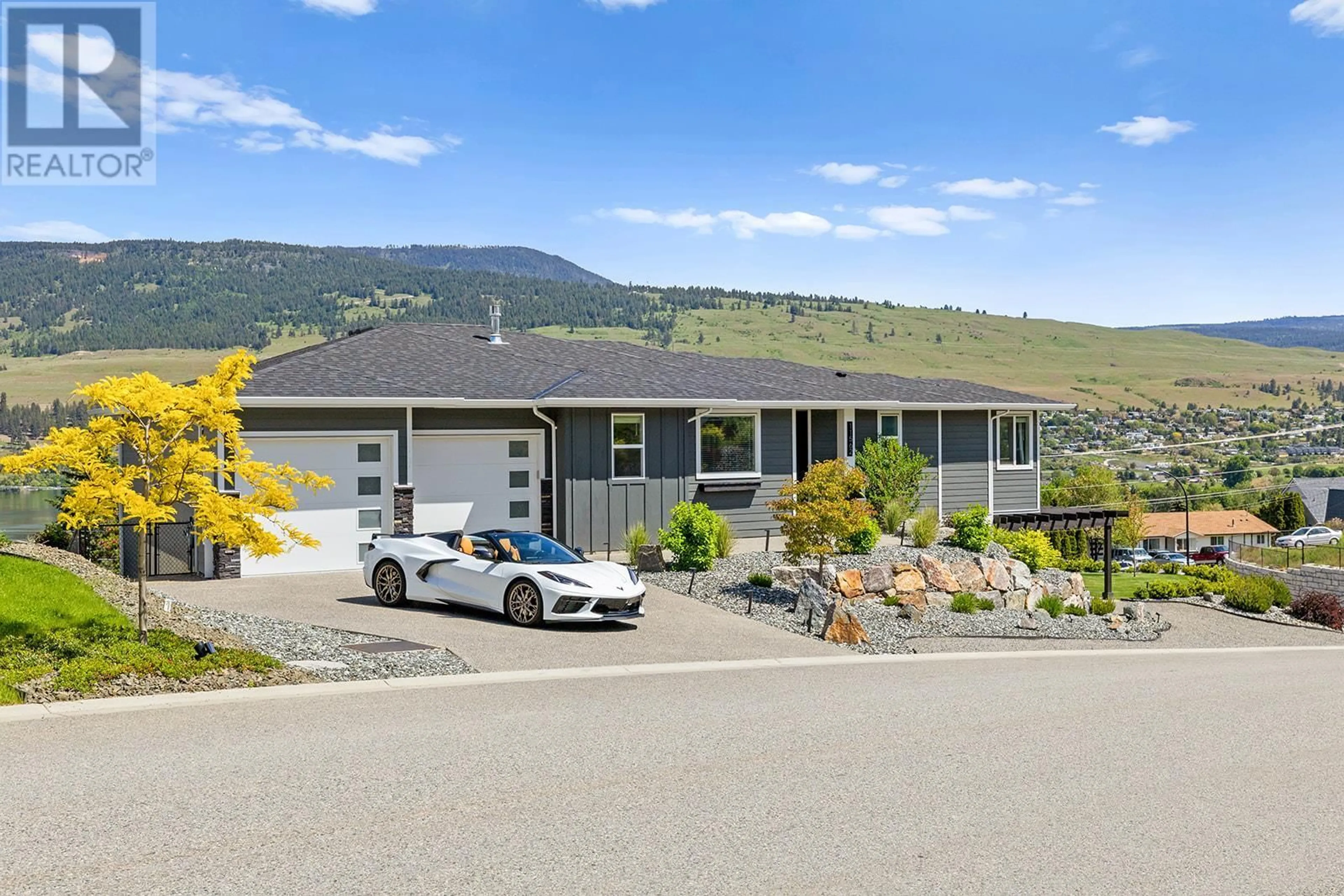 Home with vinyl exterior material, mountain view for 11562 MIDDLETON ROAD SOUTH, Lake Country British Columbia V4V1G6