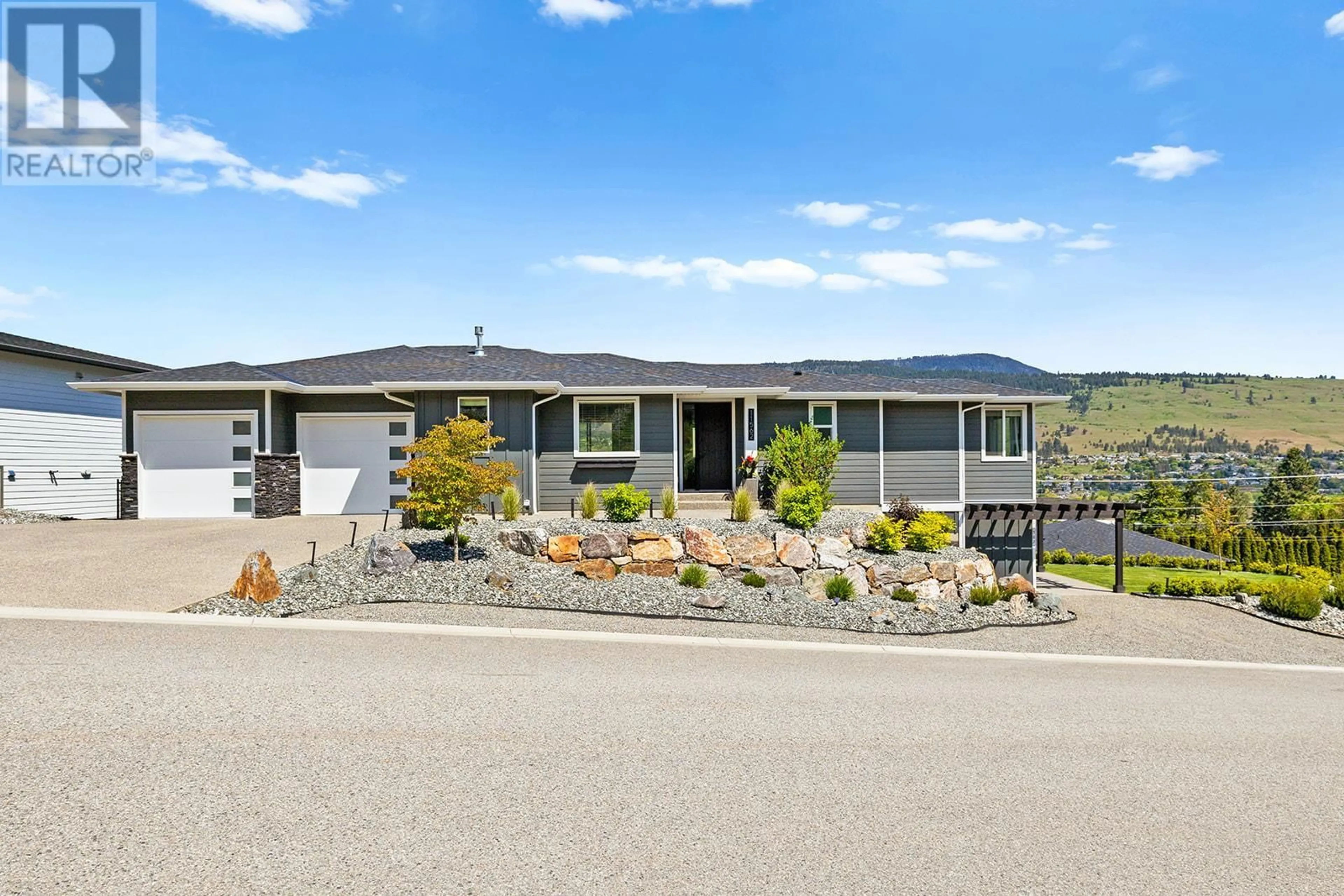 Home with vinyl exterior material, mountain view for 11562 MIDDLETON ROAD SOUTH, Lake Country British Columbia V4V1G6
