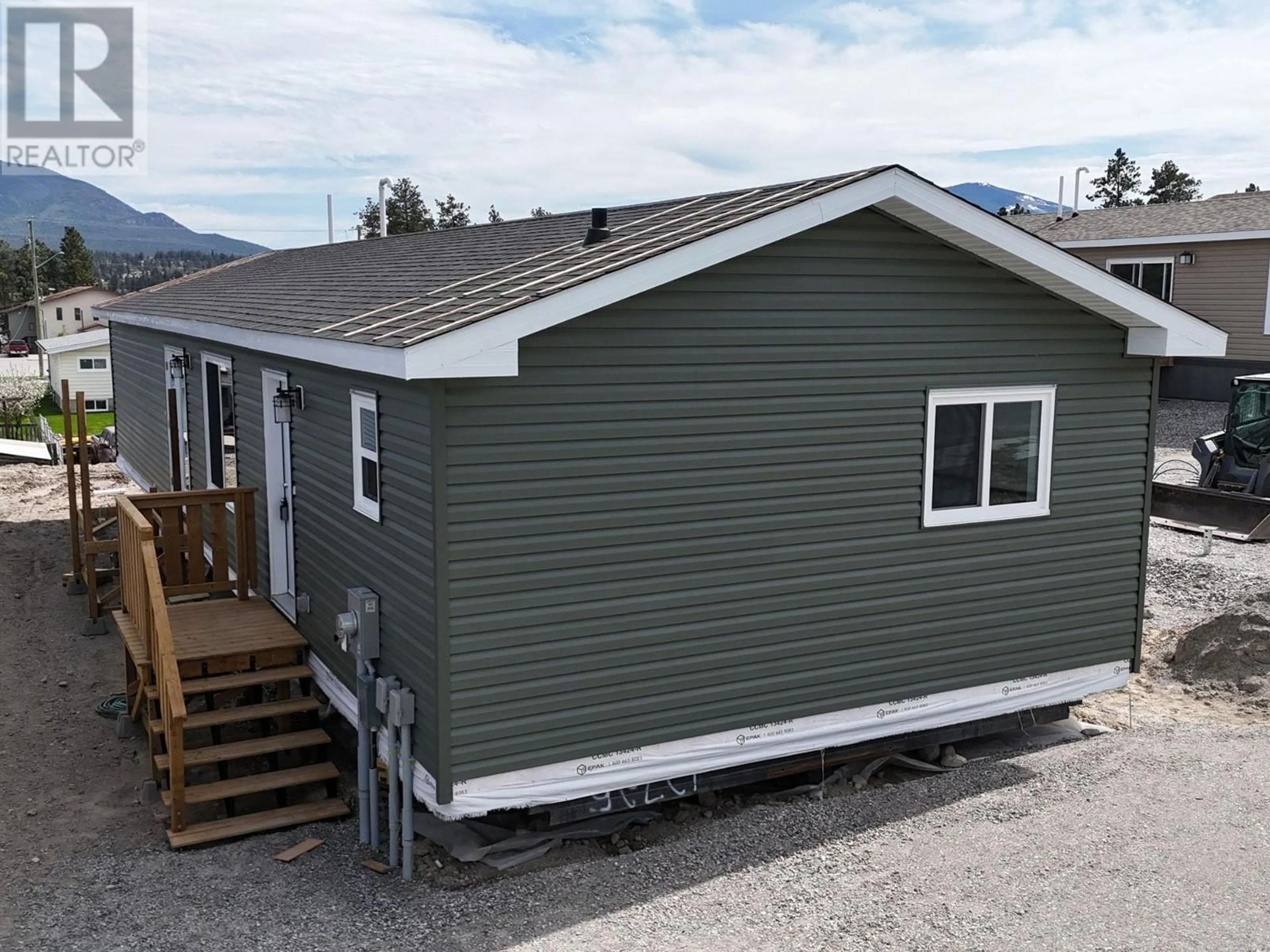 Home with vinyl exterior material, unknown for 529 PAGURUT AVENUE WEST, Cranbrook British Columbia V1C0G5