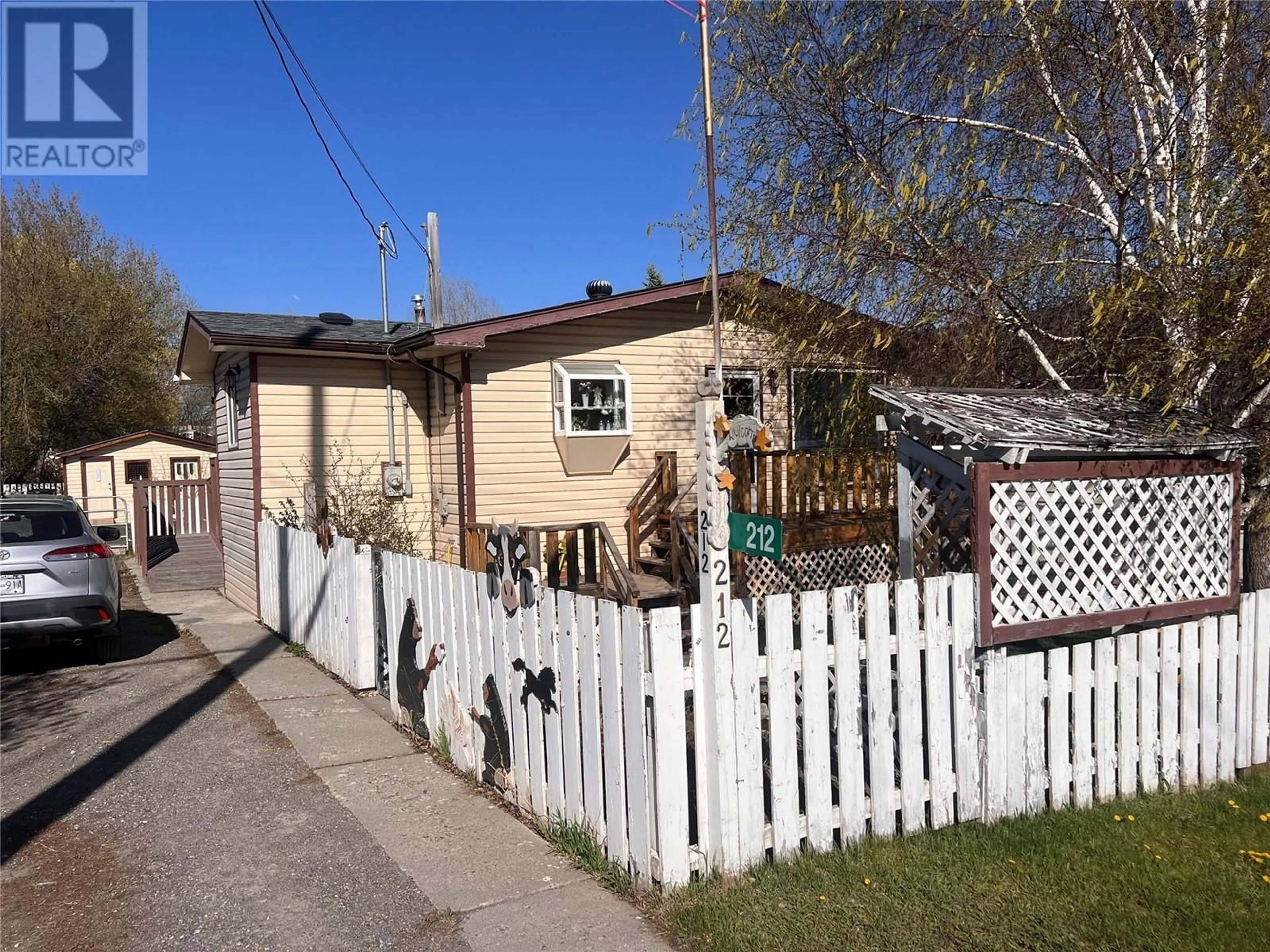 Unknown for 212 FOSTER AVENUE, Clinton British Columbia V0K1K0