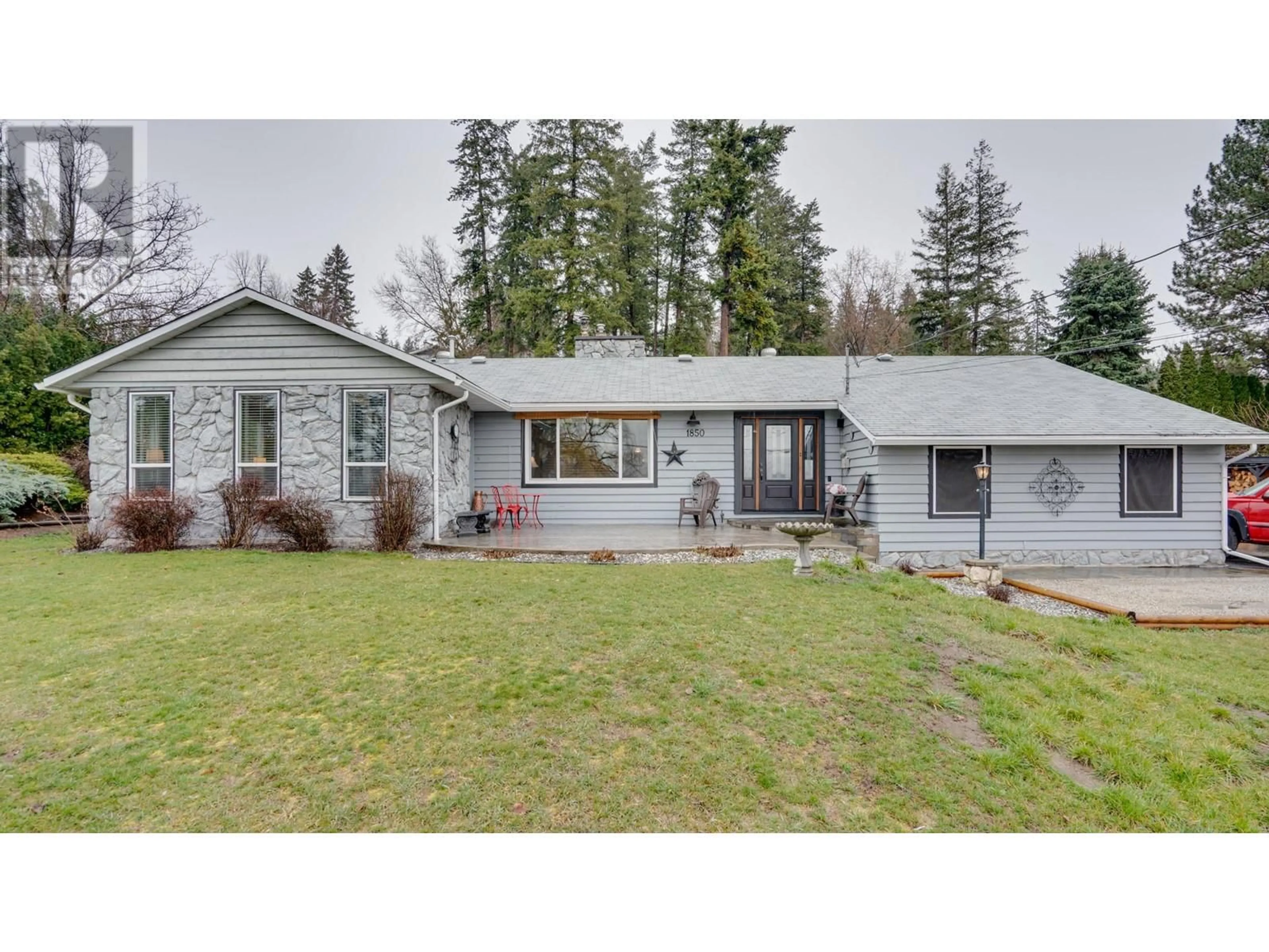 A pic from outside/outdoor area/front of a property/back of a property/a pic from drone, unknown for 1850 LAKESHORE ROAD, Salmon Arm British Columbia V1E3X7