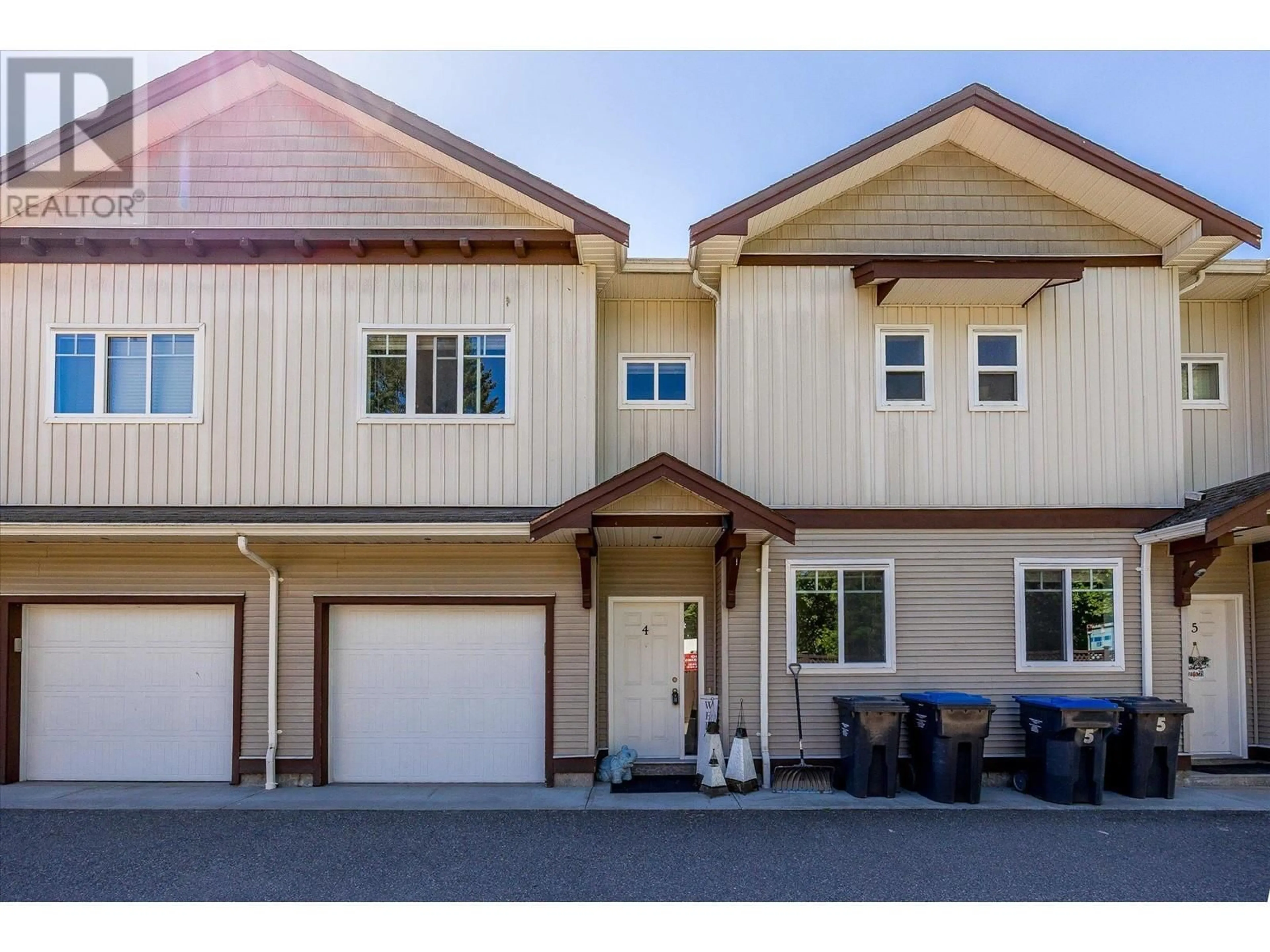 Home with vinyl exterior material, street for 4 - 9626 JENSEN ROAD, Lake Country British Columbia V4V1S6