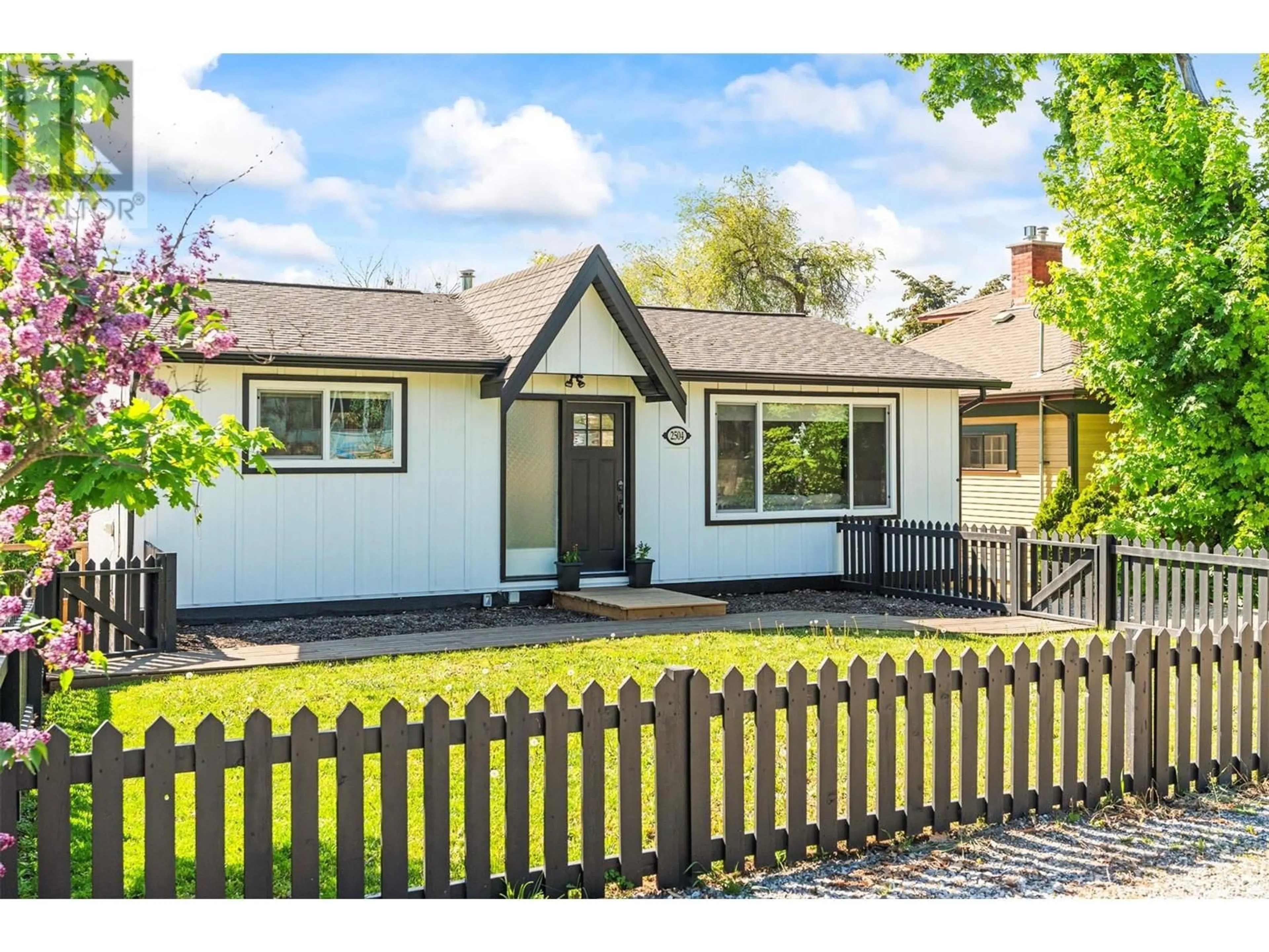 Home with vinyl exterior material, street for 2504 26 STREET, Vernon British Columbia V1T4T5