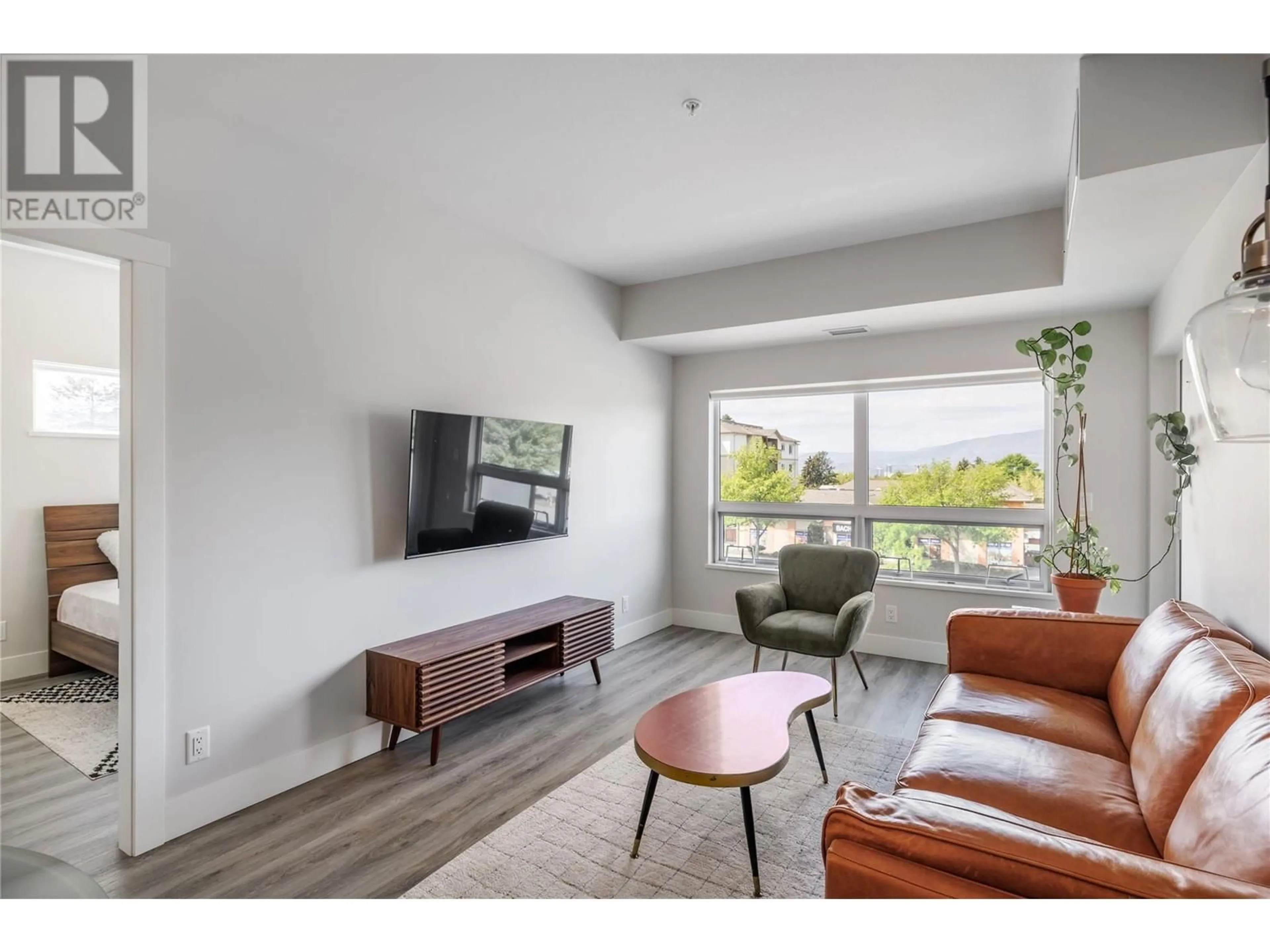 Living room with furniture, unknown for 314 - 191 HOLLYWOOD ROAD, Kelowna British Columbia V1X0B9