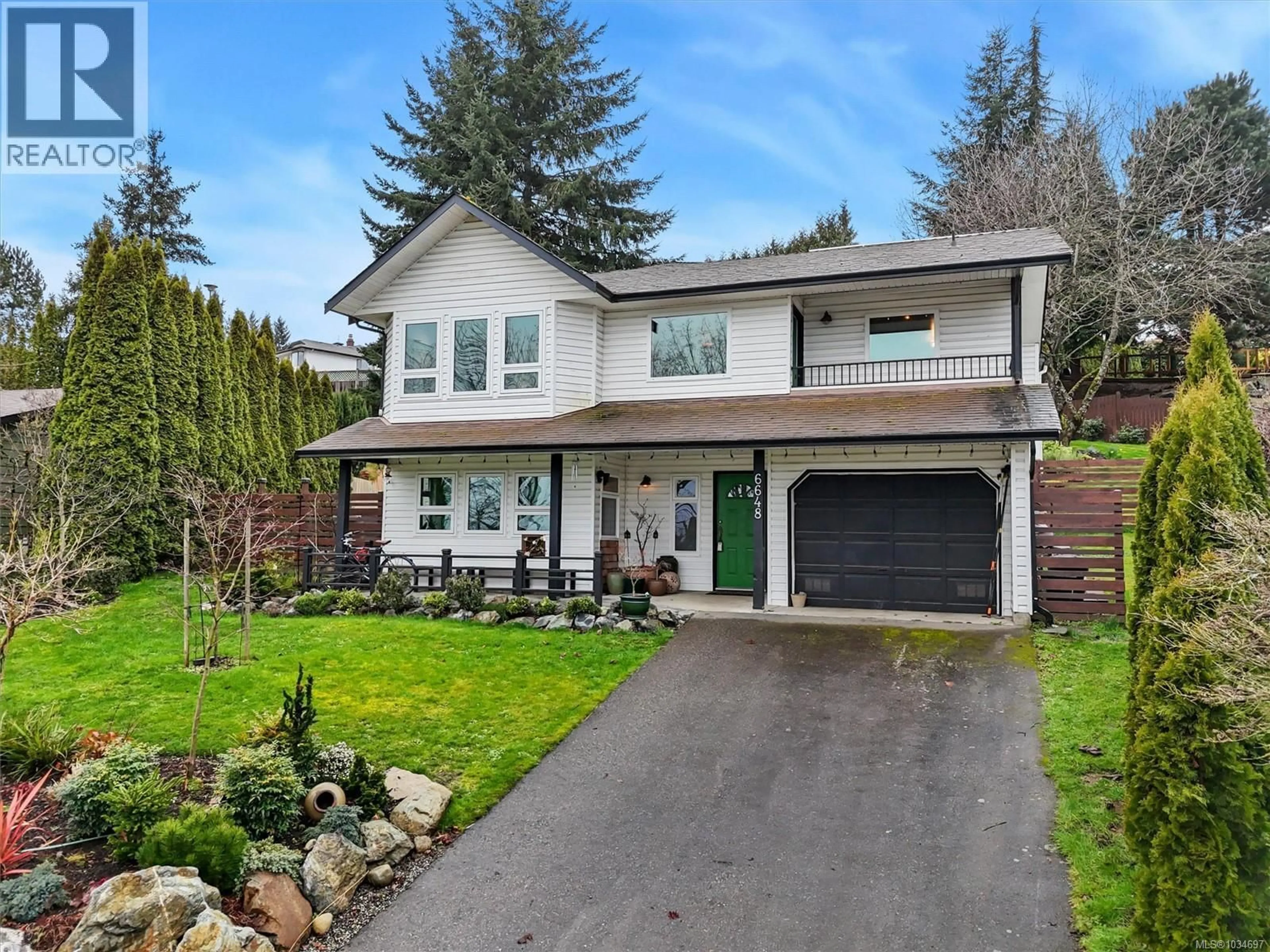 Home with vinyl exterior material, street for 6648 REY ROAD, Central Saanich British Columbia V8Y1V2