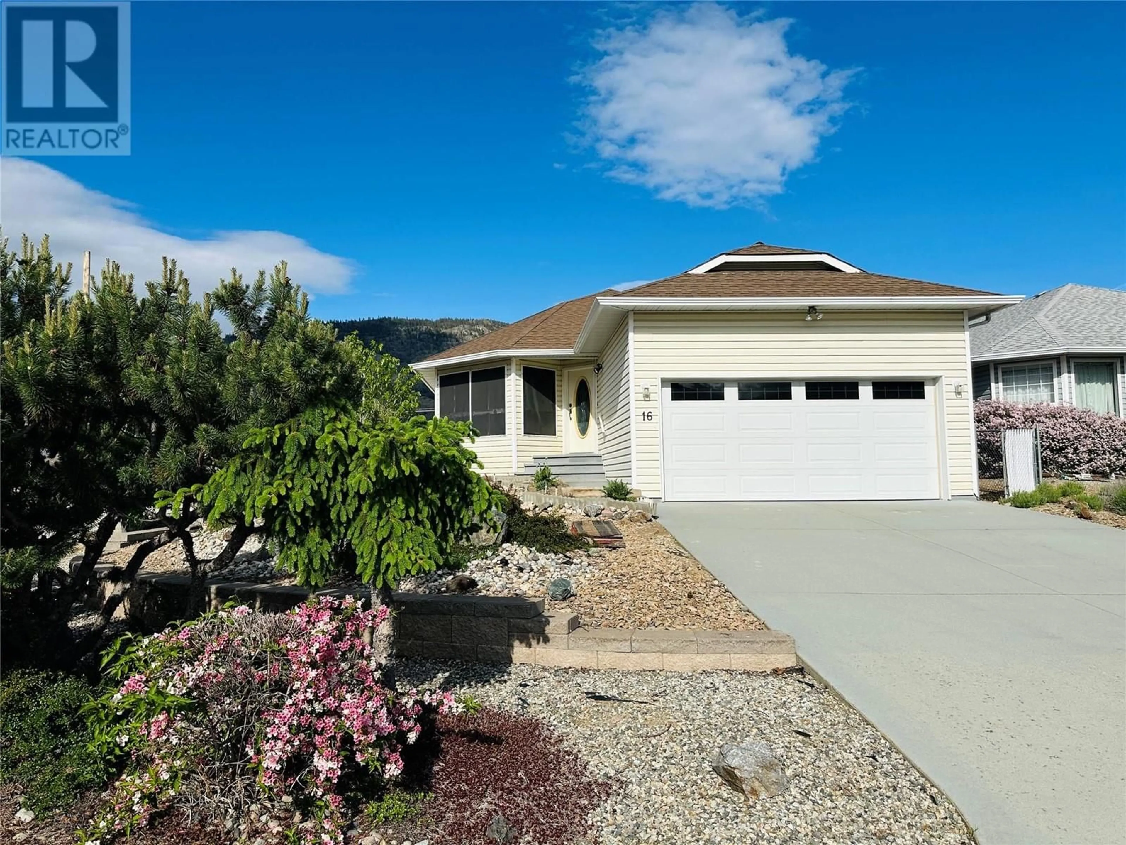 Home with vinyl exterior material, unknown for 16 KILLDEER PLACE, Osoyoos British Columbia V0H1V5