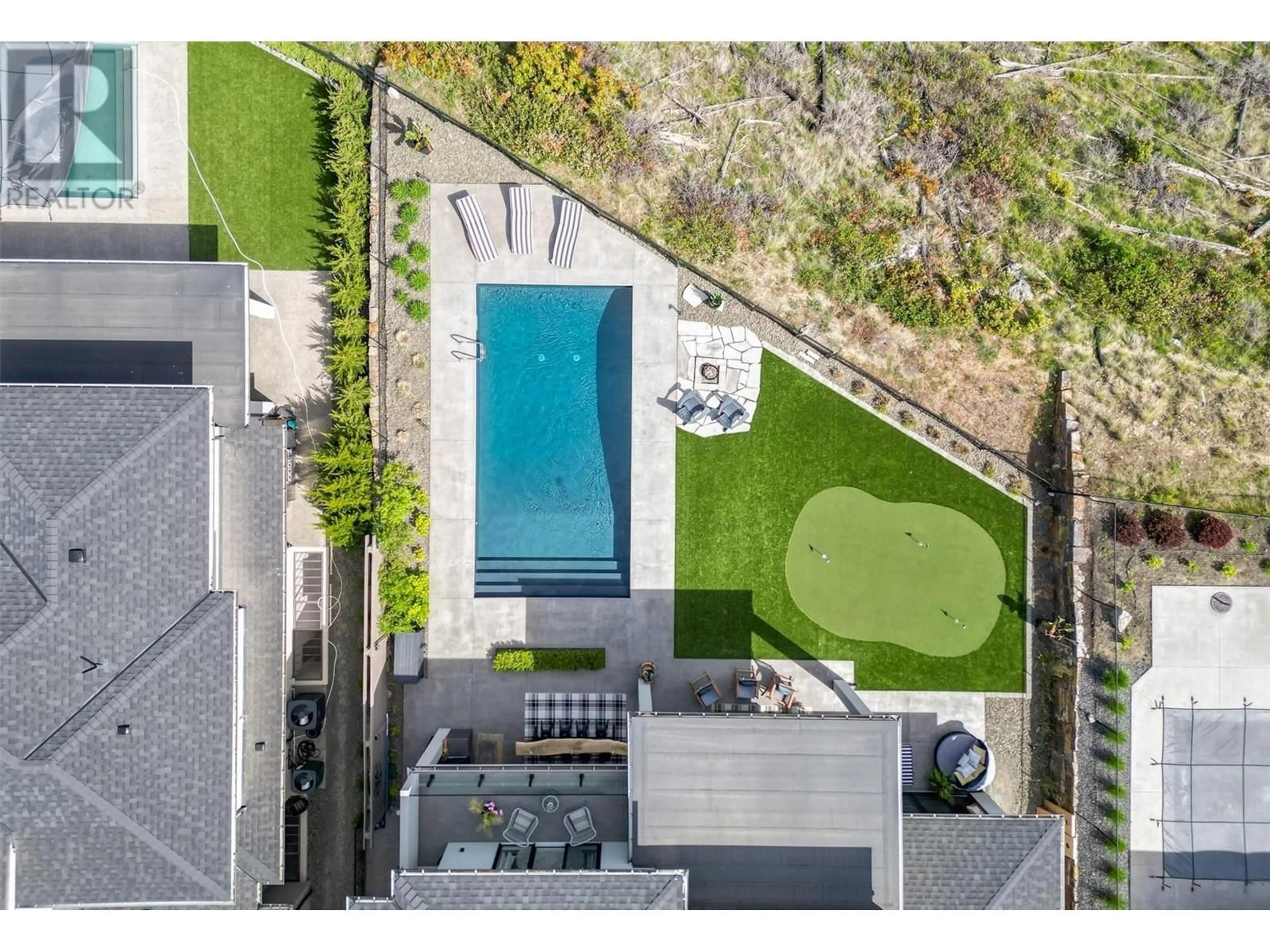 A pic from outside/outdoor area/front of a property/back of a property/a pic from drone, street for 1612 VINCENT PLACE, Kelowna British Columbia V1W5N9