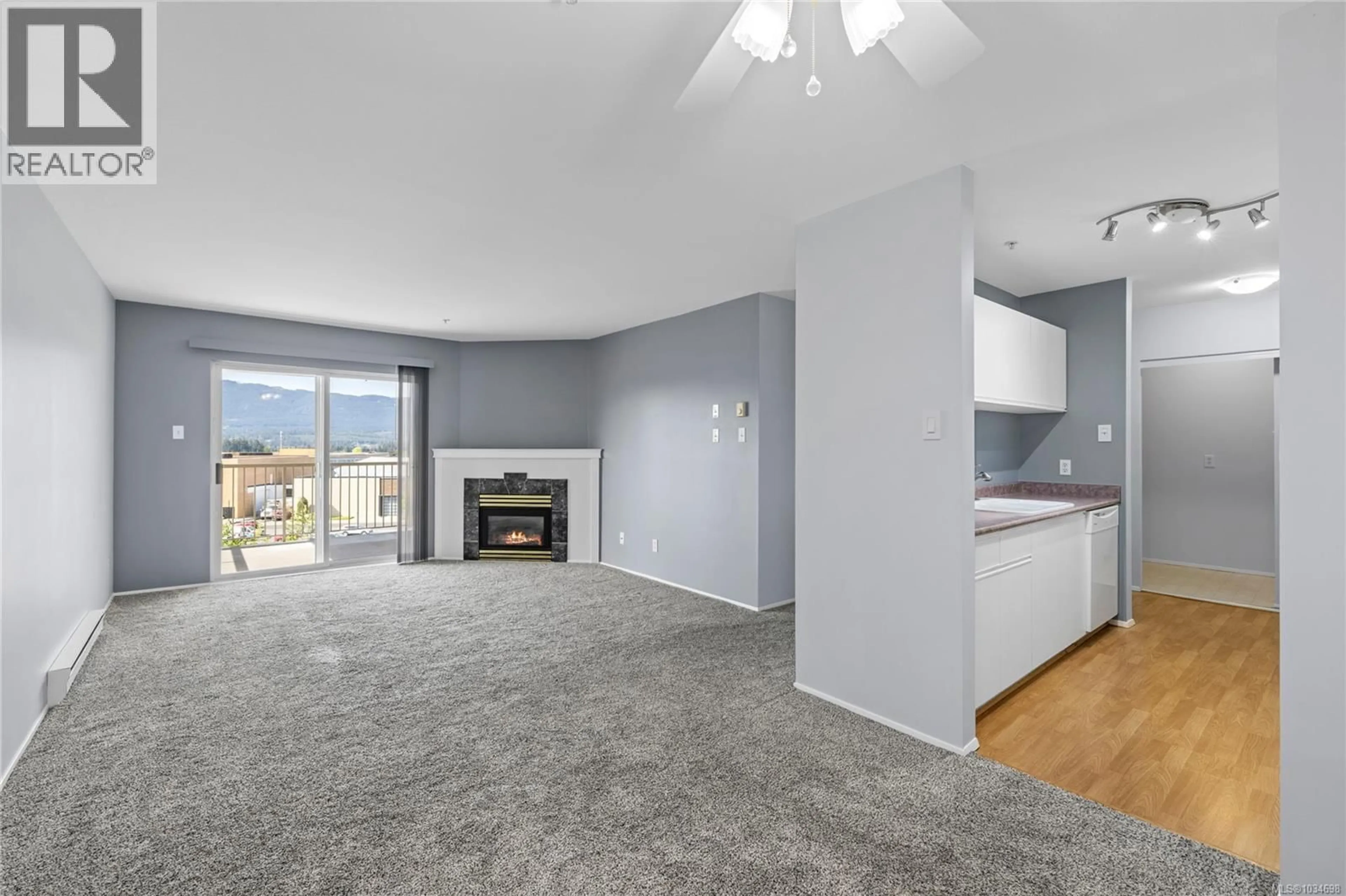 Living room with furniture, unknown for 415 - 4971 SONGBIRD PLACE, Nanaimo British Columbia V9T6L1