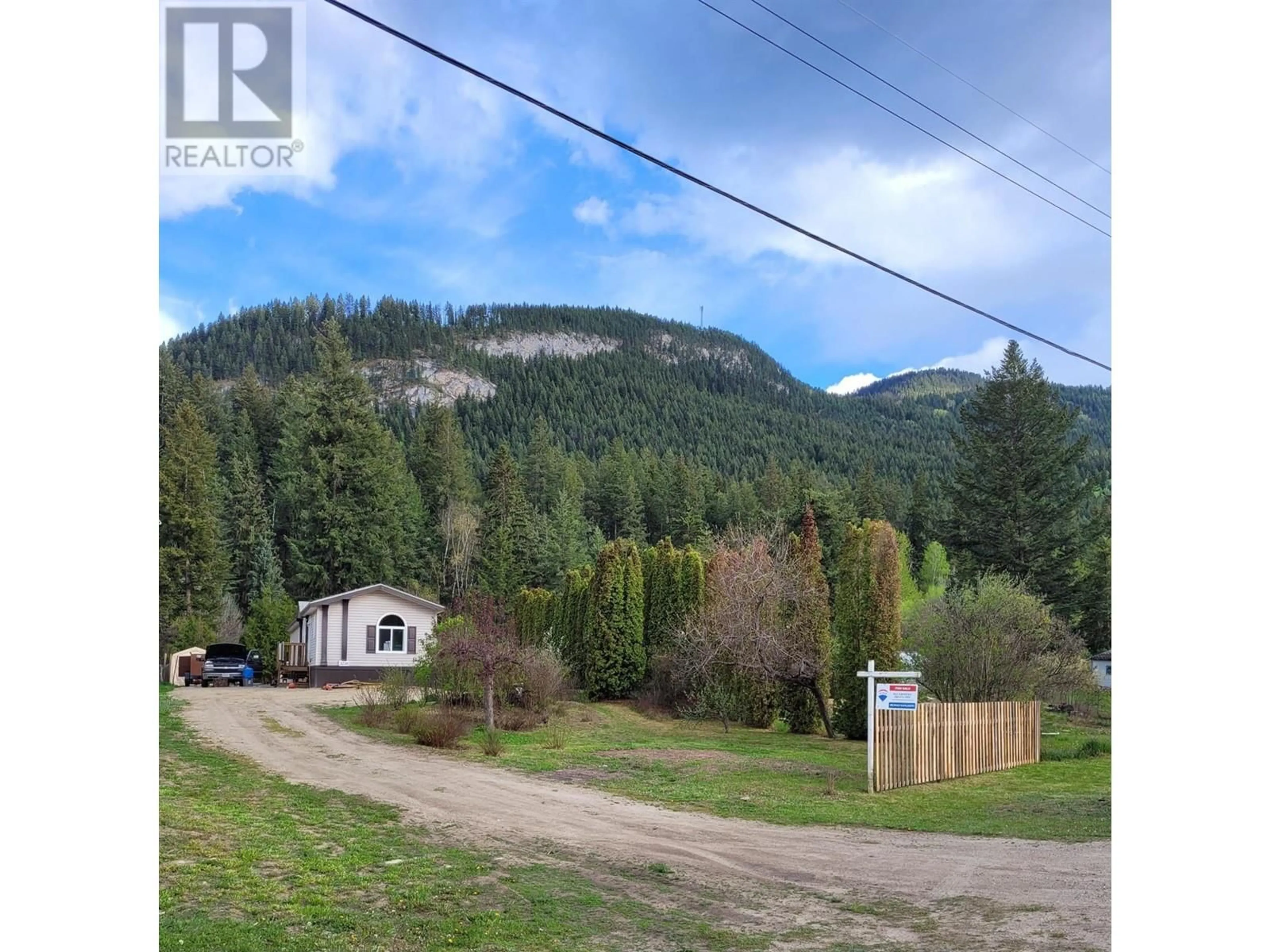 A pic from outside/outdoor area/front of a property/back of a property/a pic from drone, unknown for 3216 BIRCH ISLAND LOST CRK ROAD, Clearwater British Columbia V0E3A0