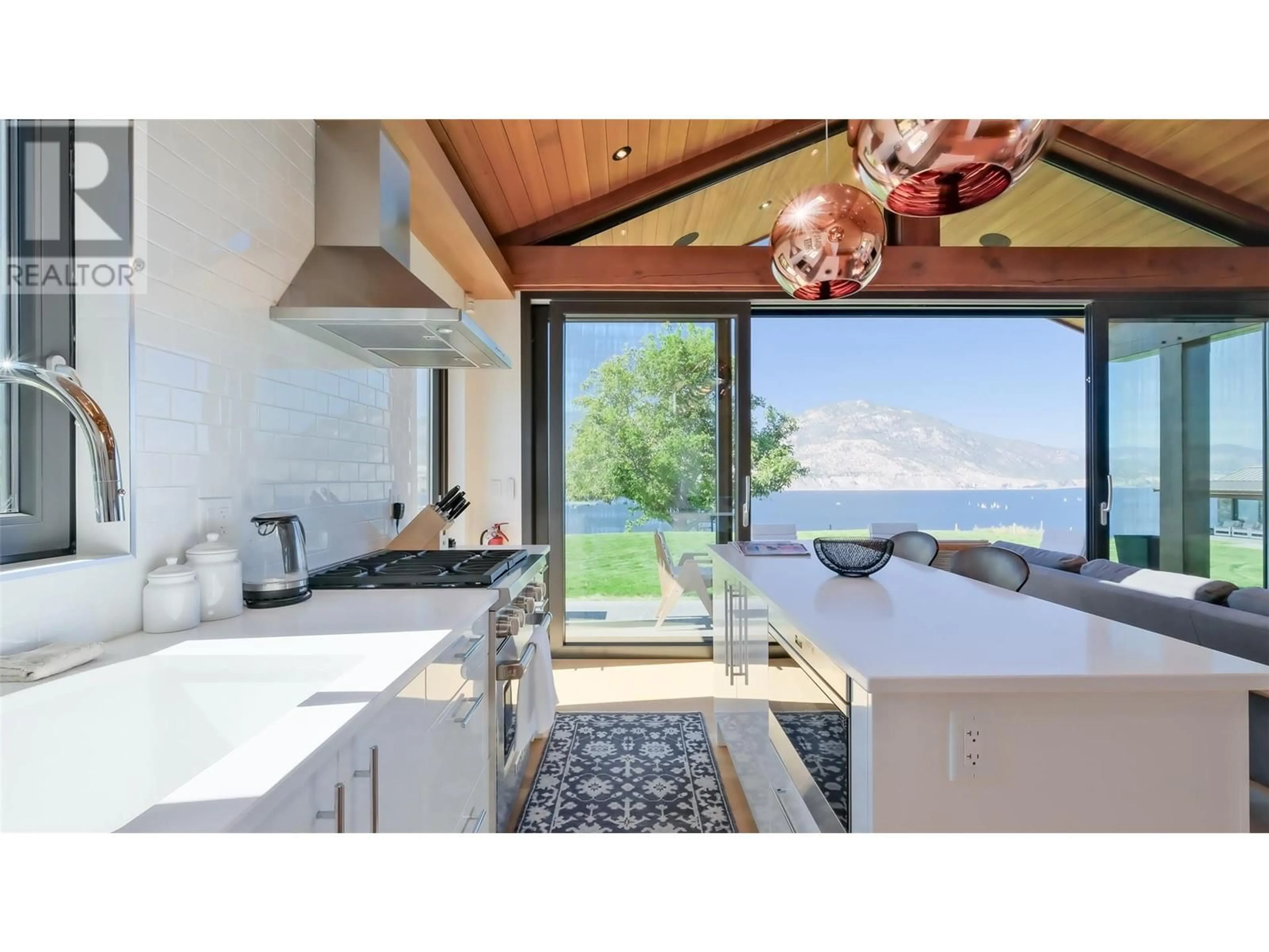Contemporary kitchen, ceramic/tile floor for 331 LOWER BENCH ROAD, Penticton British Columbia V2A8V4