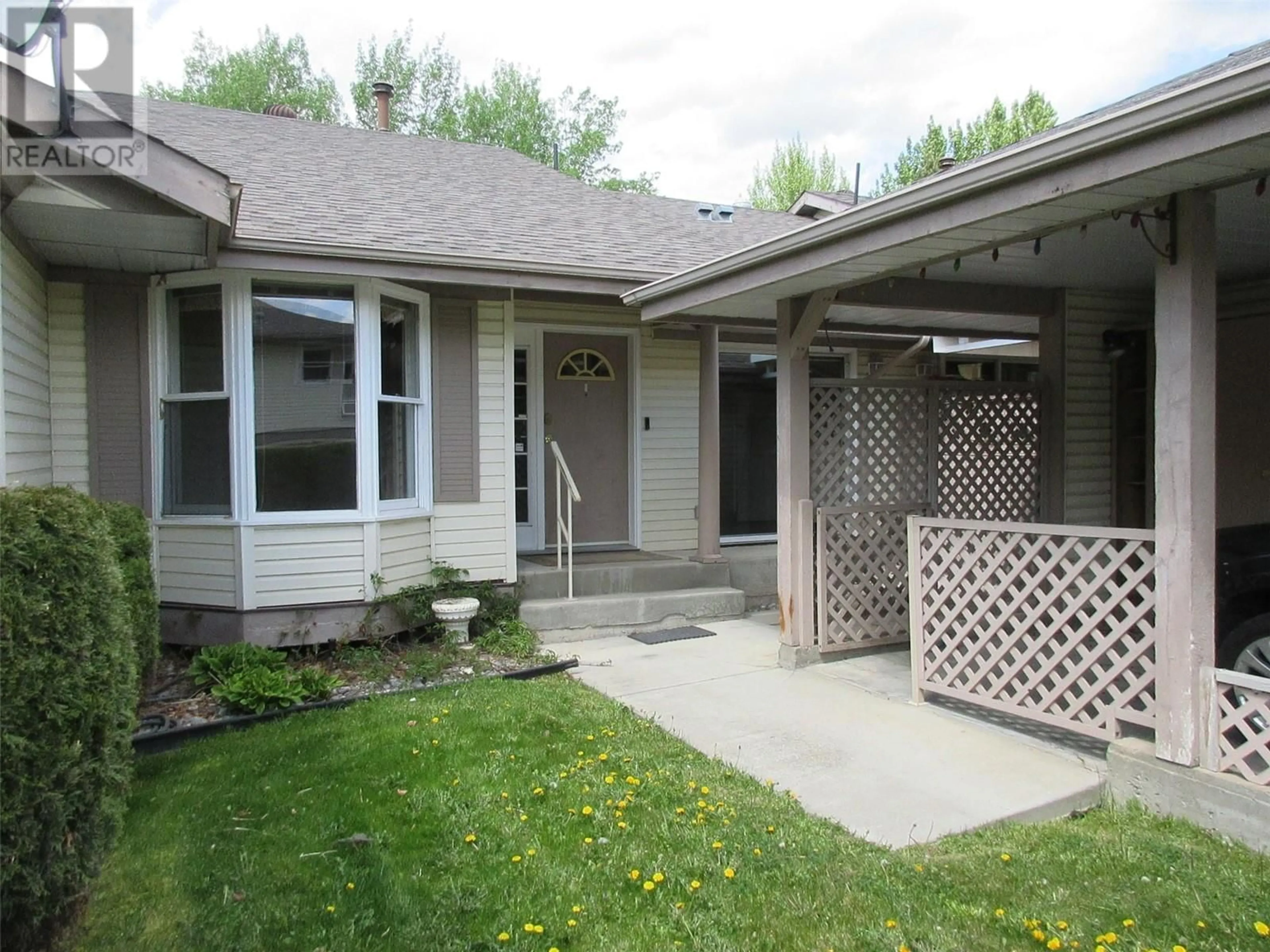 Home with vinyl exterior material, street for 13 - 1717 GRANITE AVENUE, Merritt British Columbia V1K1B8