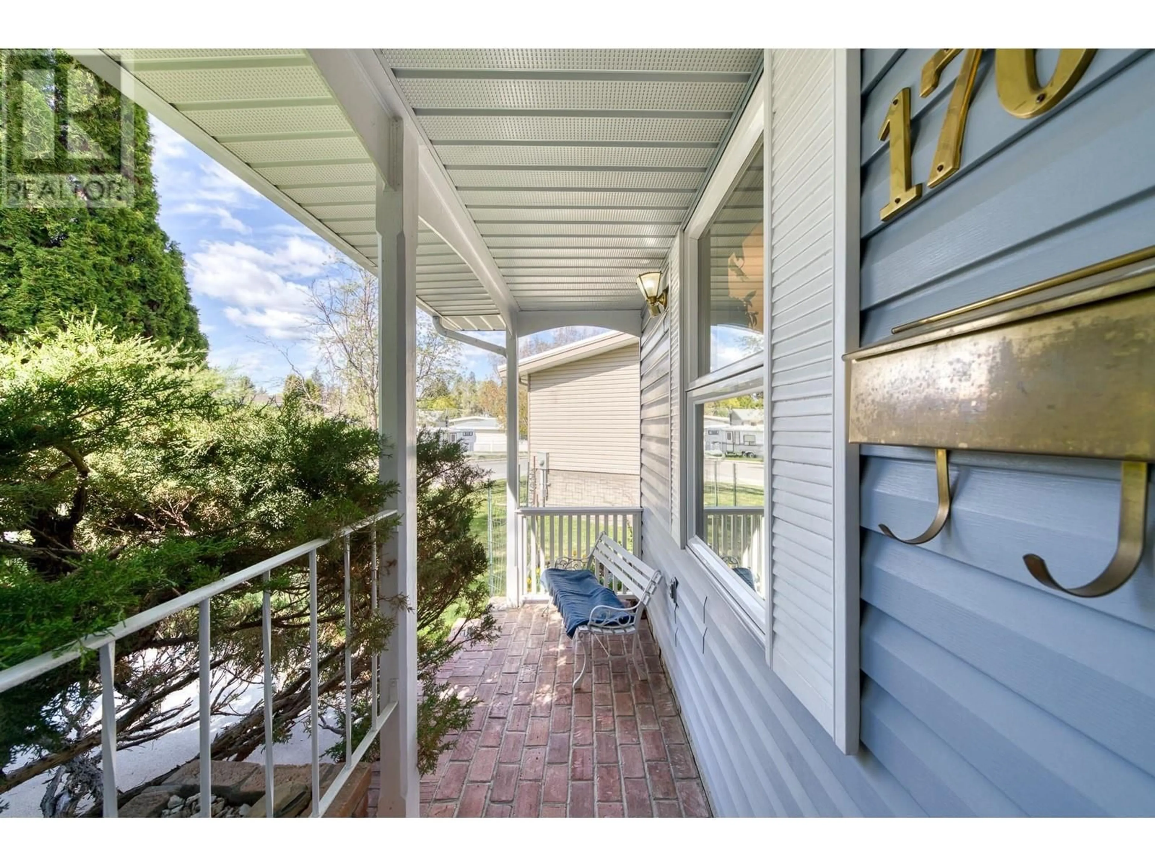 Patio, street for 1700 6 STREET SOUTH, Cranbrook British Columbia V1C1M3