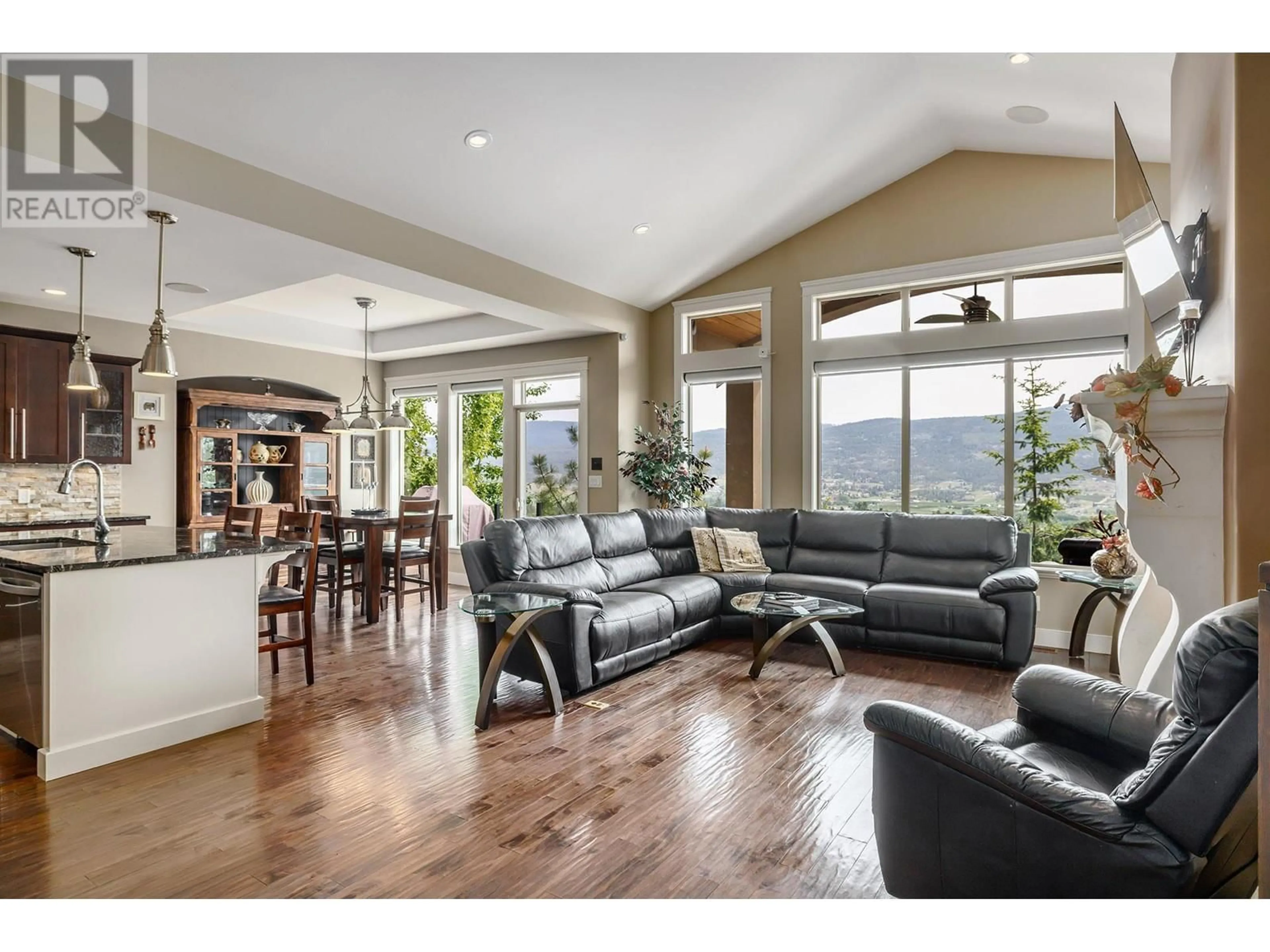 Living room with furniture, unknown for 1821 CAPISTRANO DRIVE, Kelowna British Columbia V1V2Z3