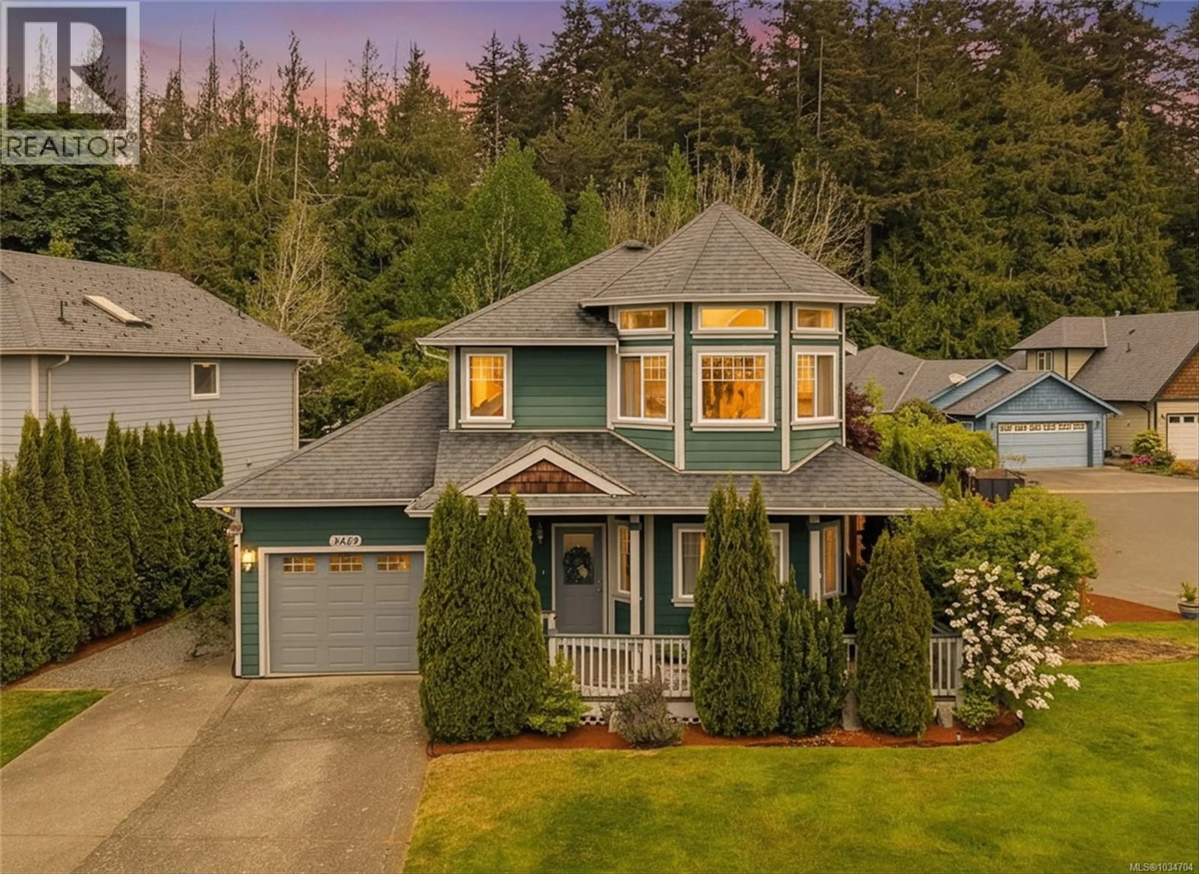 Home with vinyl exterior material, street for 3439 PATTISON WAY, Colwood British Columbia V9C4K8