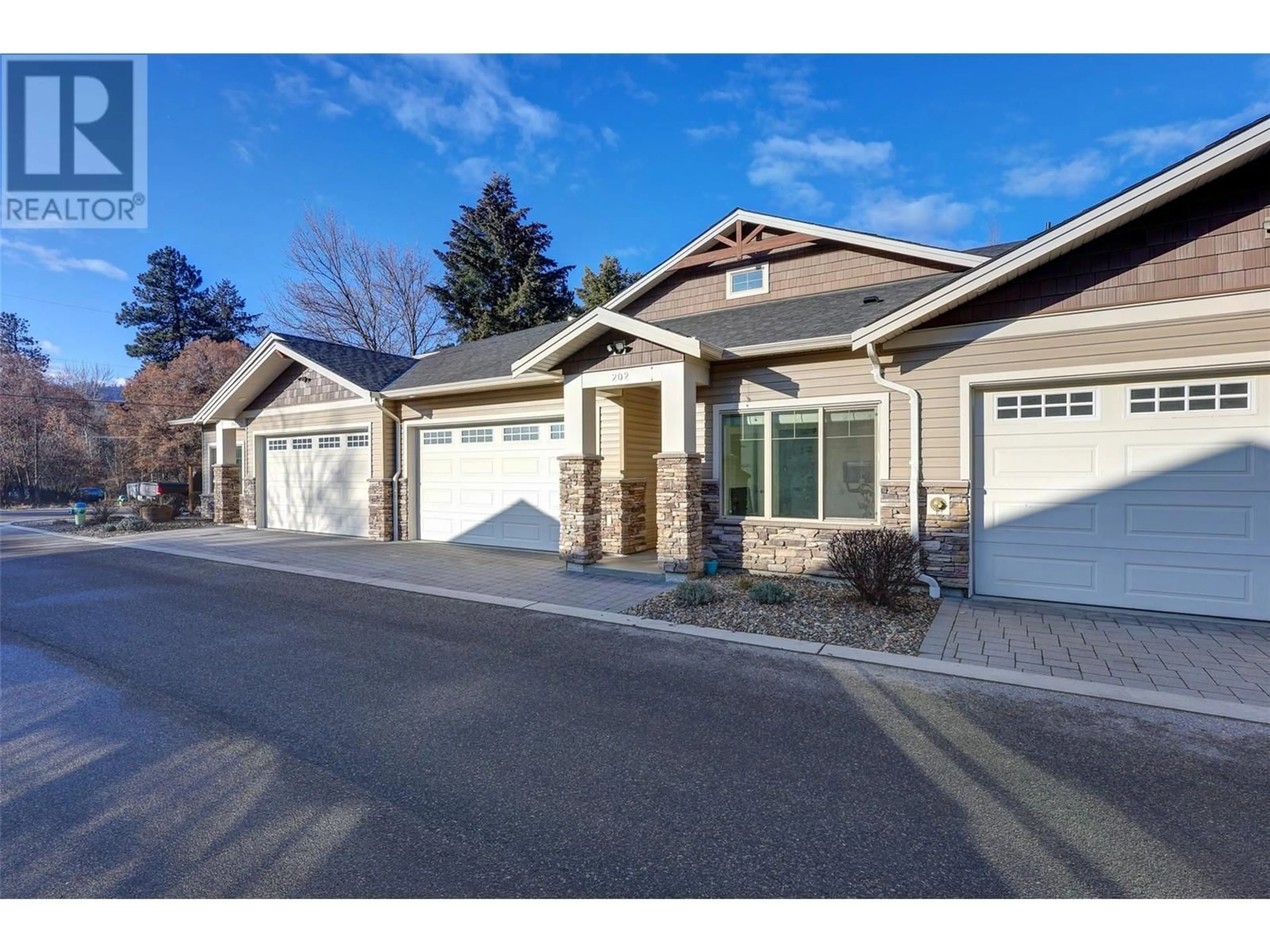 Indoor garage for 202 - 9563 JENSEN ROAD, Lake Country British Columbia V4V1S6