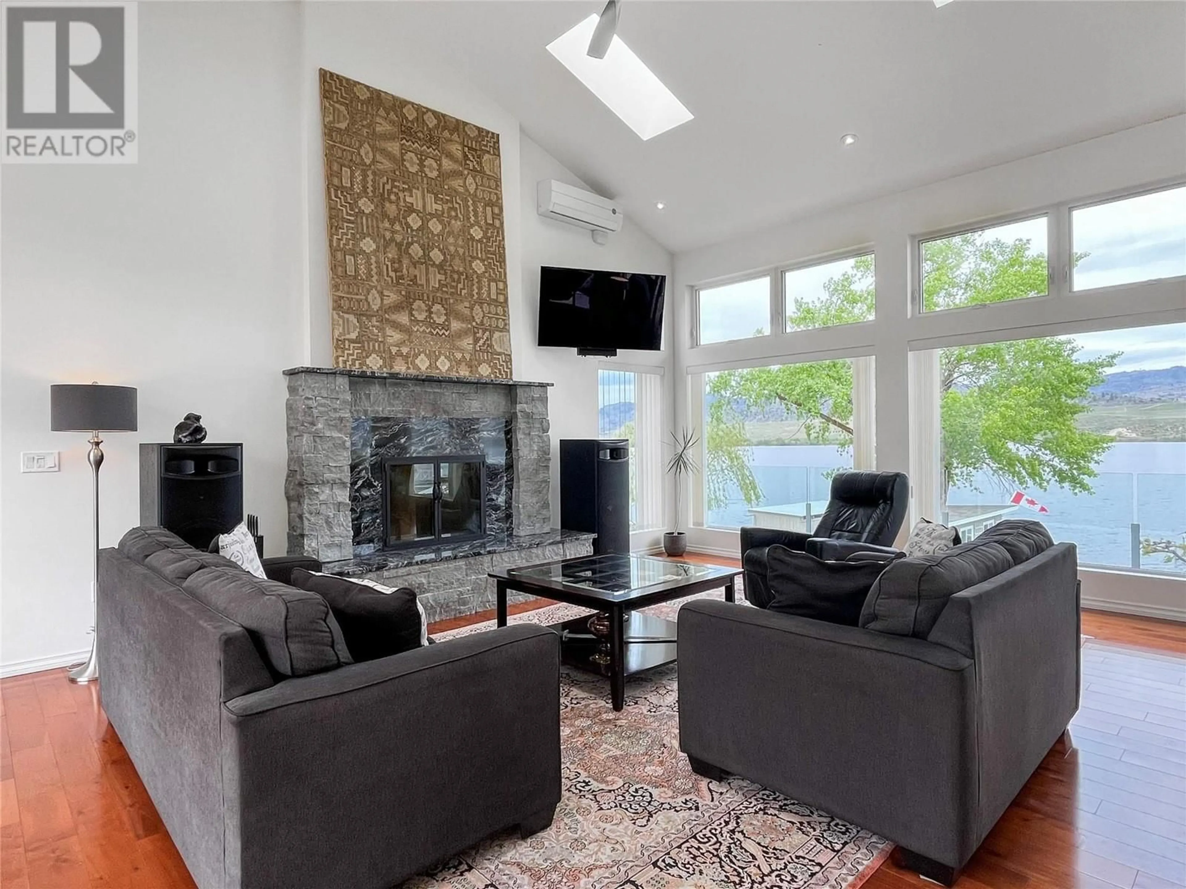 Living room with furniture, unknown for 18205 87TH STREET, Osoyoos British Columbia V0H1V0