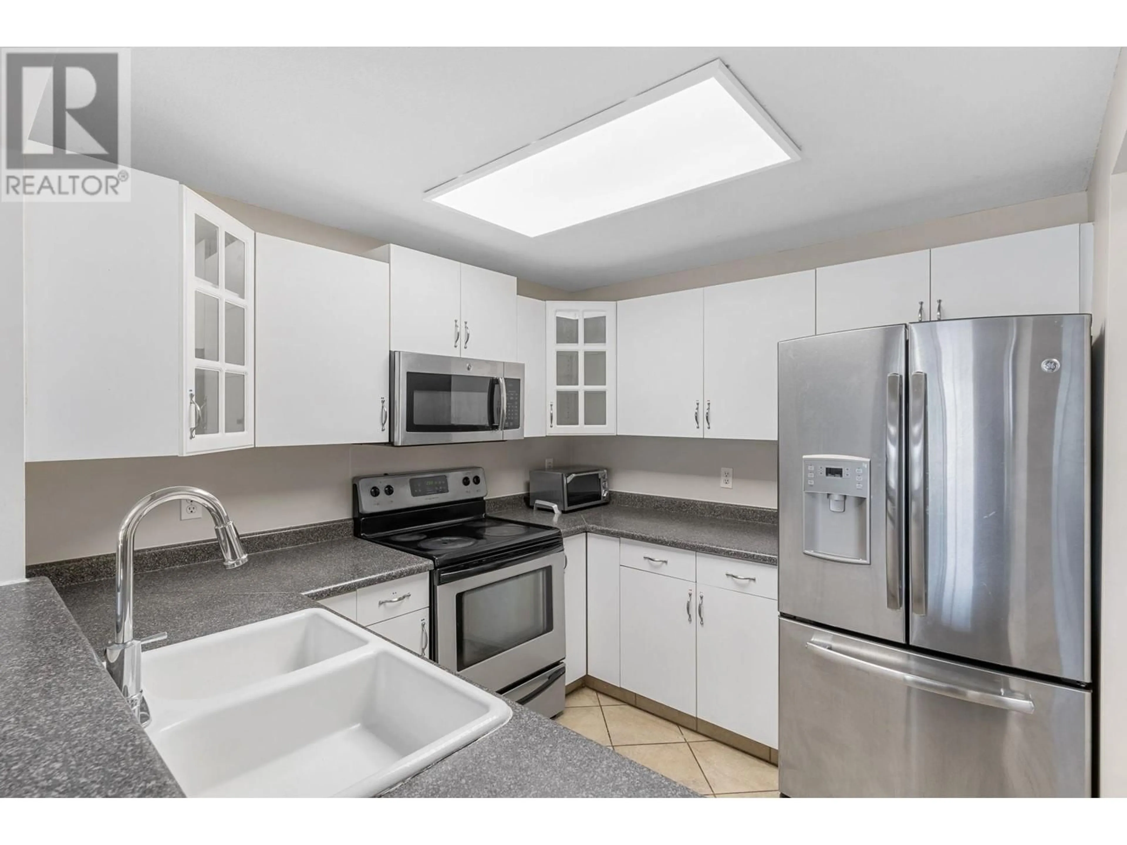 Standard kitchen, unknown for 205 - 727 HOUGHTON ROAD, Kelowna British Columbia V1X7J7
