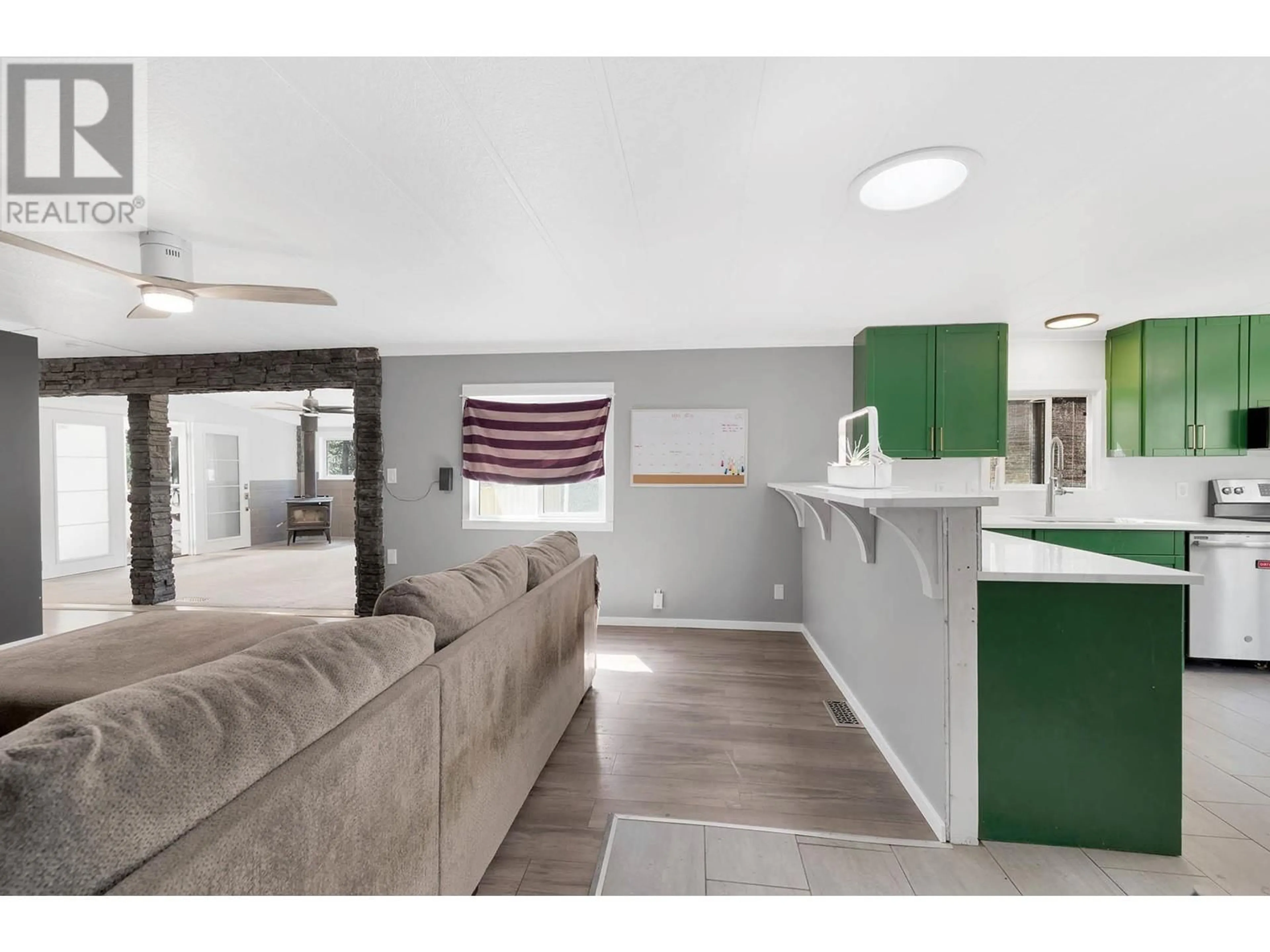 Unknown for 392 WALTERDALE ROAD, Kamloops British Columbia V2C6H1