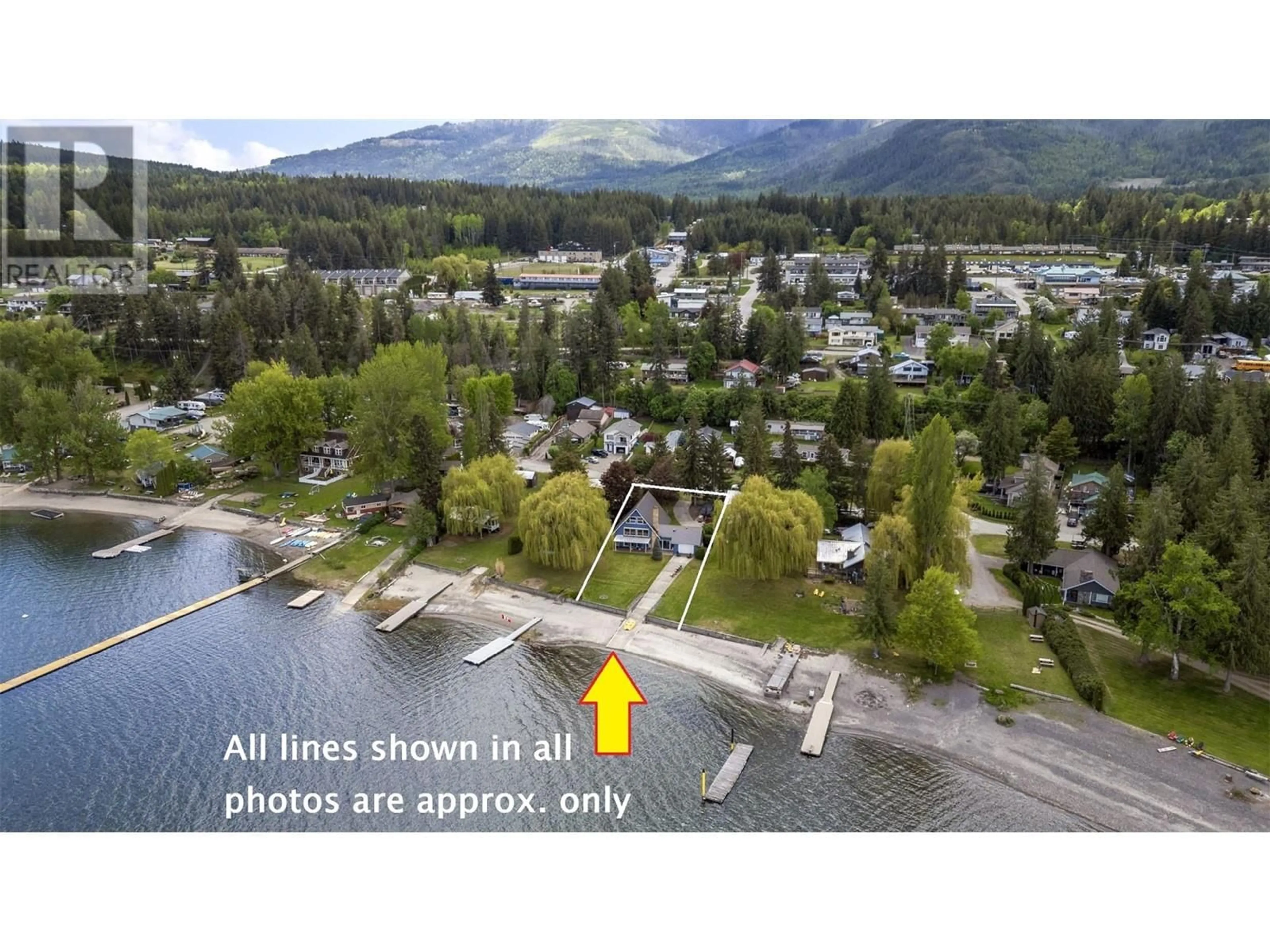 A pic from outside/outdoor area/front of a property/back of a property/a pic from drone, water/lake/river/ocean view for 1263 DIEPPE ROAD, Sorrento British Columbia V0E2W0