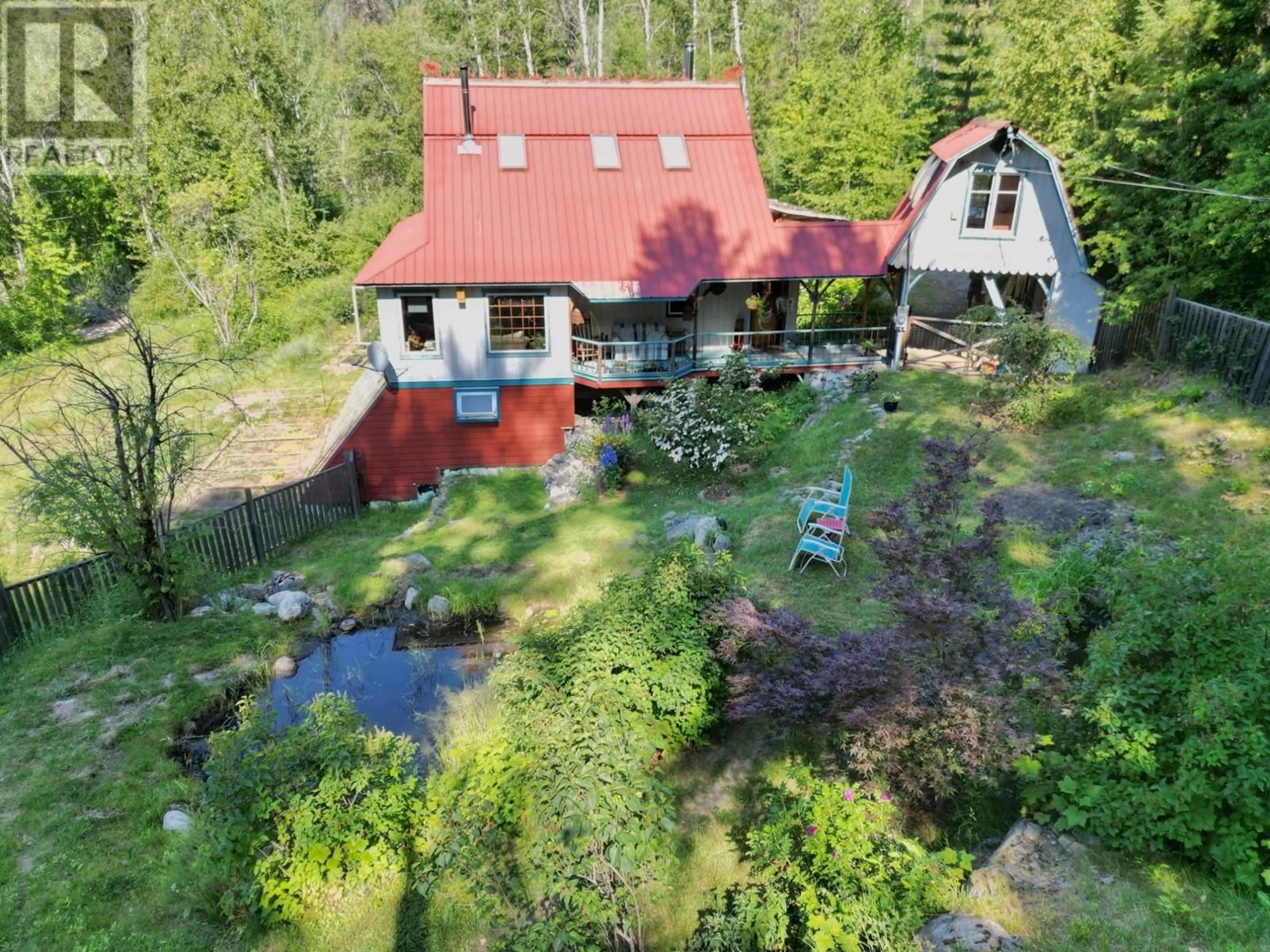 A pic from outside/outdoor area/front of a property/back of a property/a pic from drone, unknown for 395 BOVEN ROAD, Nelson British Columbia V1L6J1