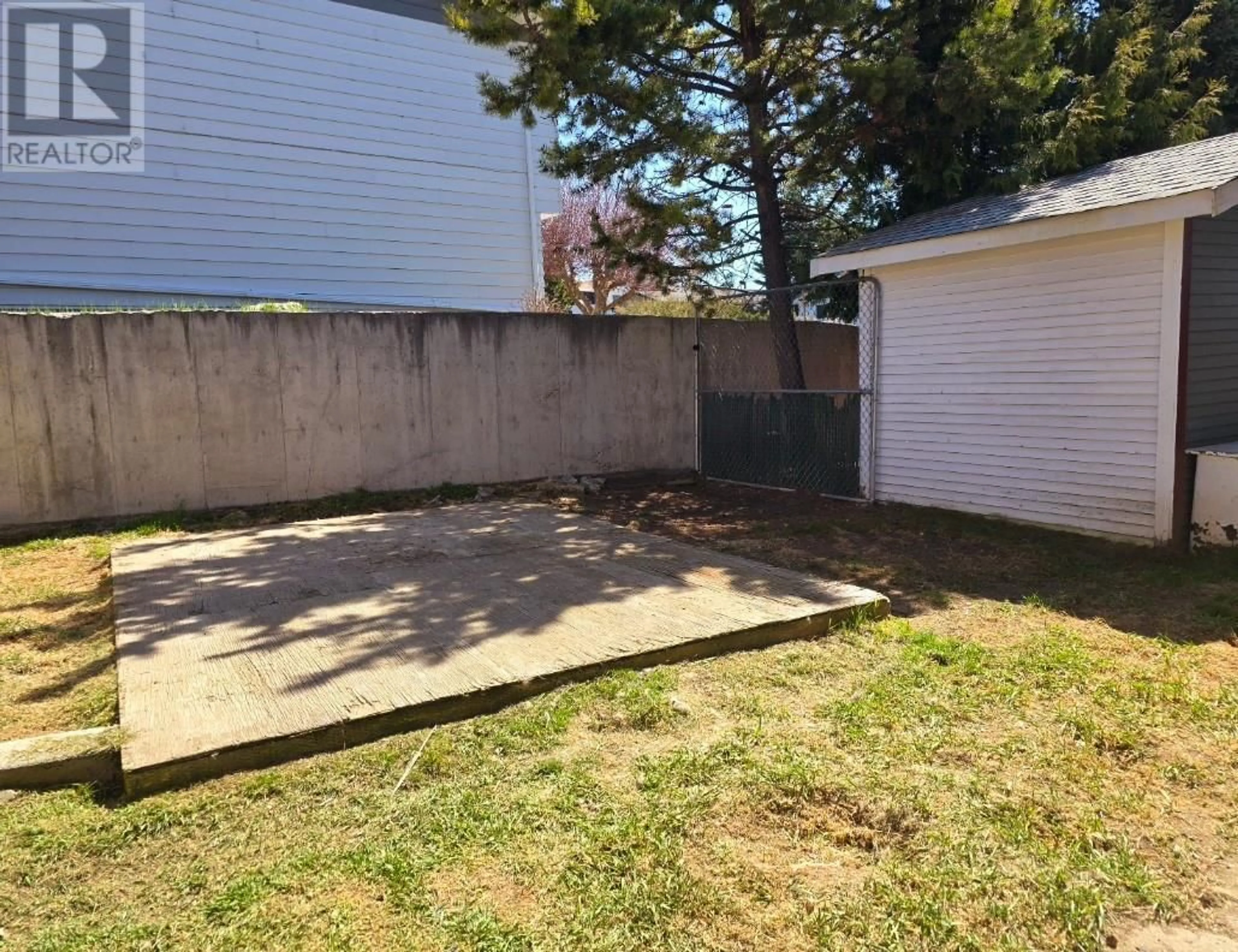 Patio, street for 40 BRECCIA DRIVE, Logan Lake British Columbia V0K1W0