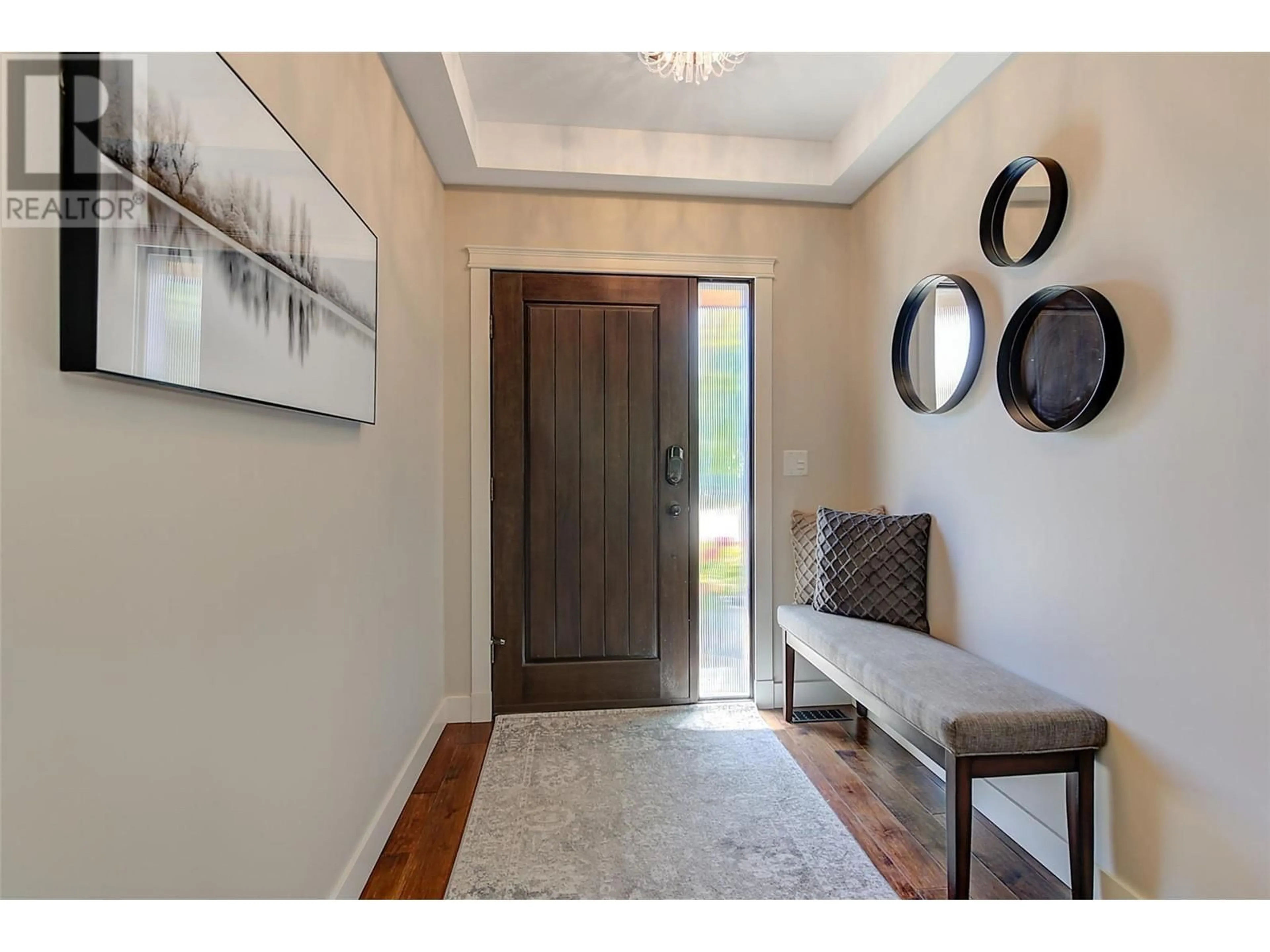 Indoor entryway for 1130 WINTERGREEN CRESCENT, Kelowna British Columbia V1W3V8