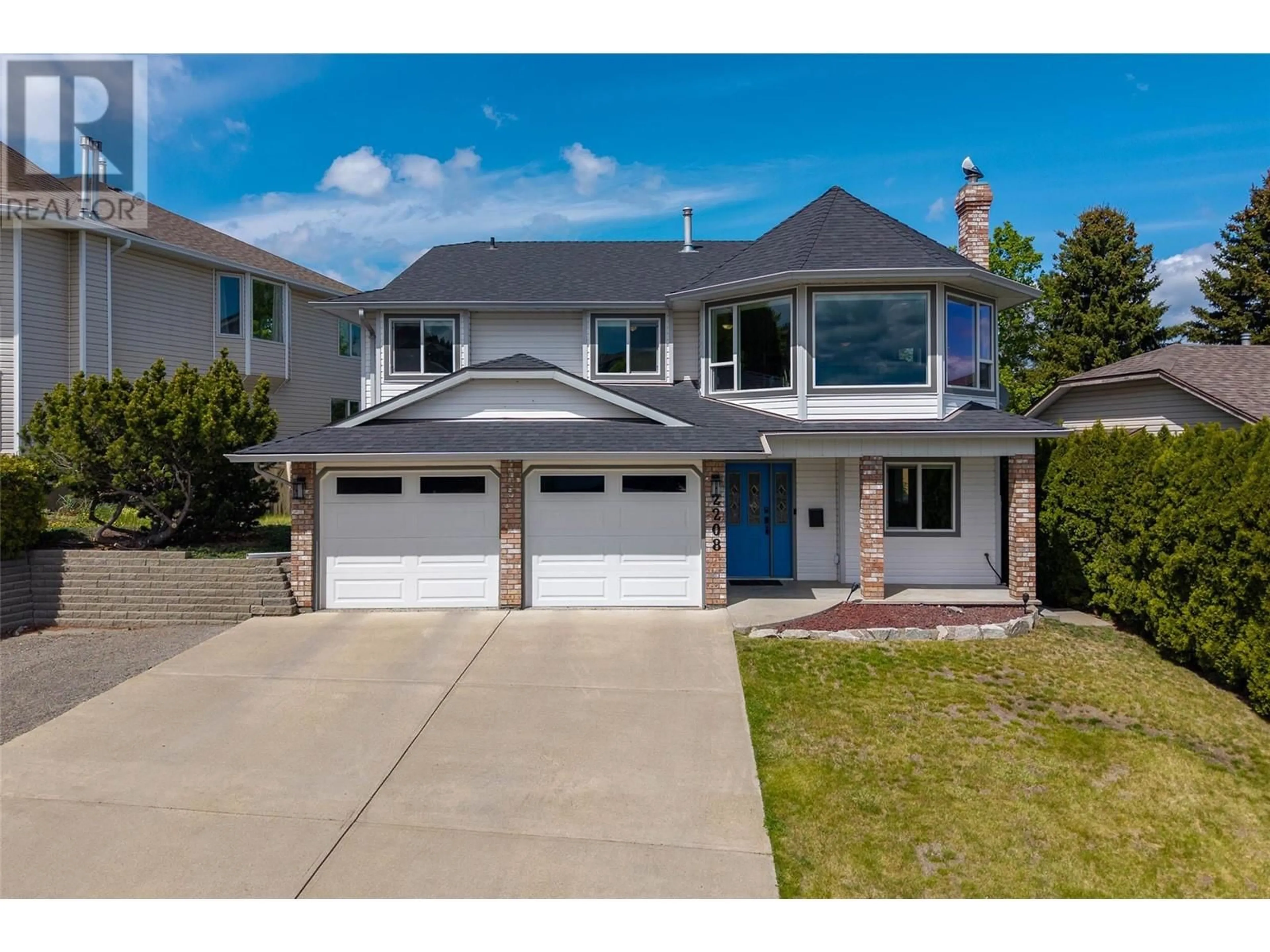 Home with vinyl exterior material, street for 2208 GARYMEDE DRIVE, Kamloops British Columbia V1S1P2