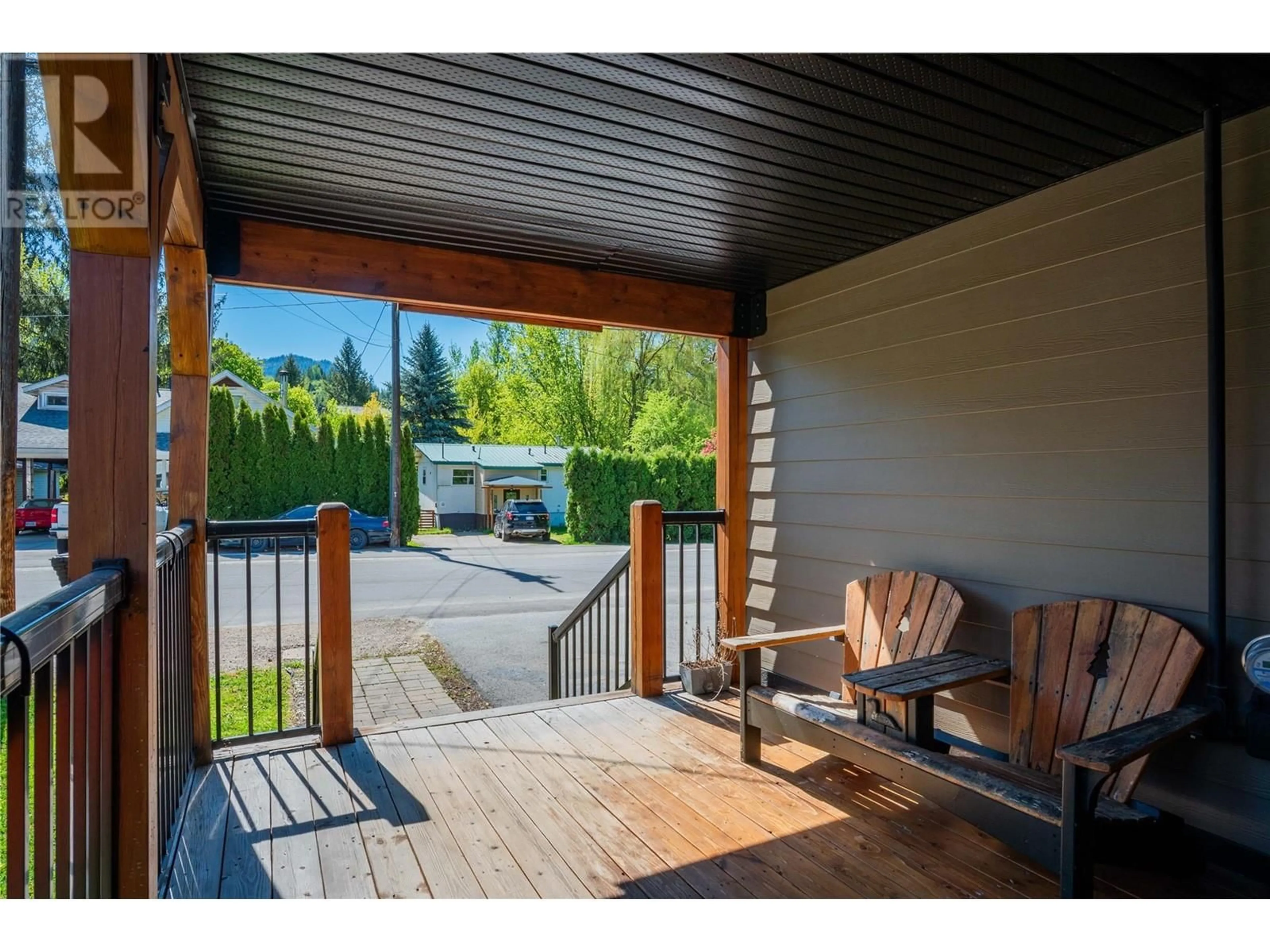Patio, unknown for 1921 BEAVER STREET, Fruitvale British Columbia V0G1L0