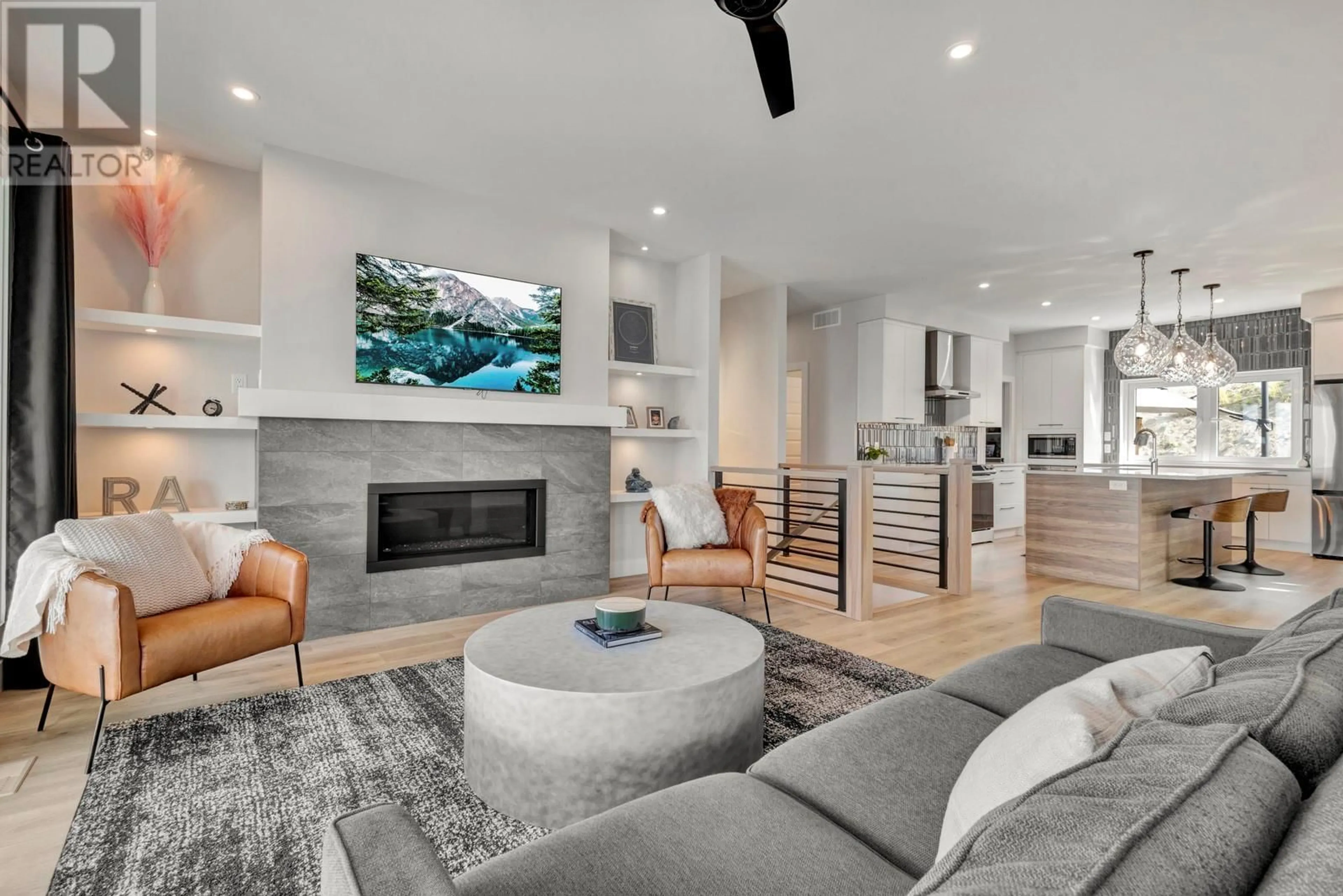 Living room with furniture, unknown for 1131 COLLINSON COURT, Kelowna British Columbia V1W0C3